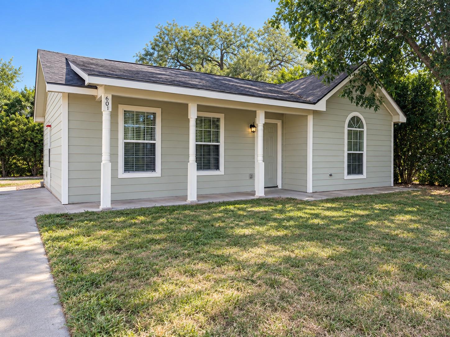 601 Cottonwood ST Lockhart Texas United States, for Sale, residential,  , Link Realty, LLC