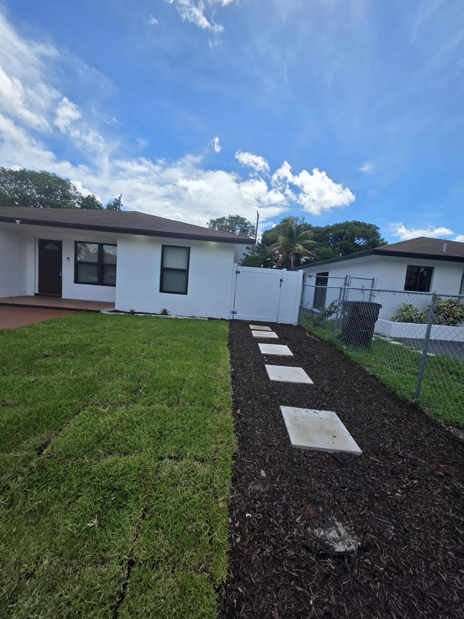 320 STERLING Avenue Delray Beach Florida United States, for Rent, residential, Arlene   Toolsie  , Re/Max Direct