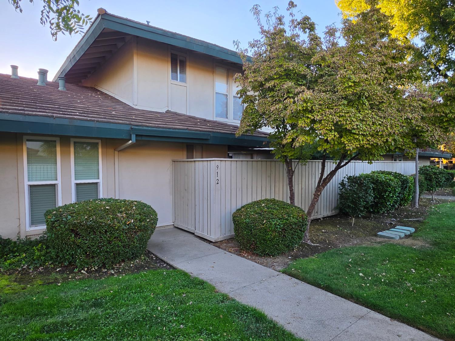 912 Roundtree Court Sacramento California United States, for Sale, residential, Yogi & Yoli Palenko, CORE Real Estate Brokerage