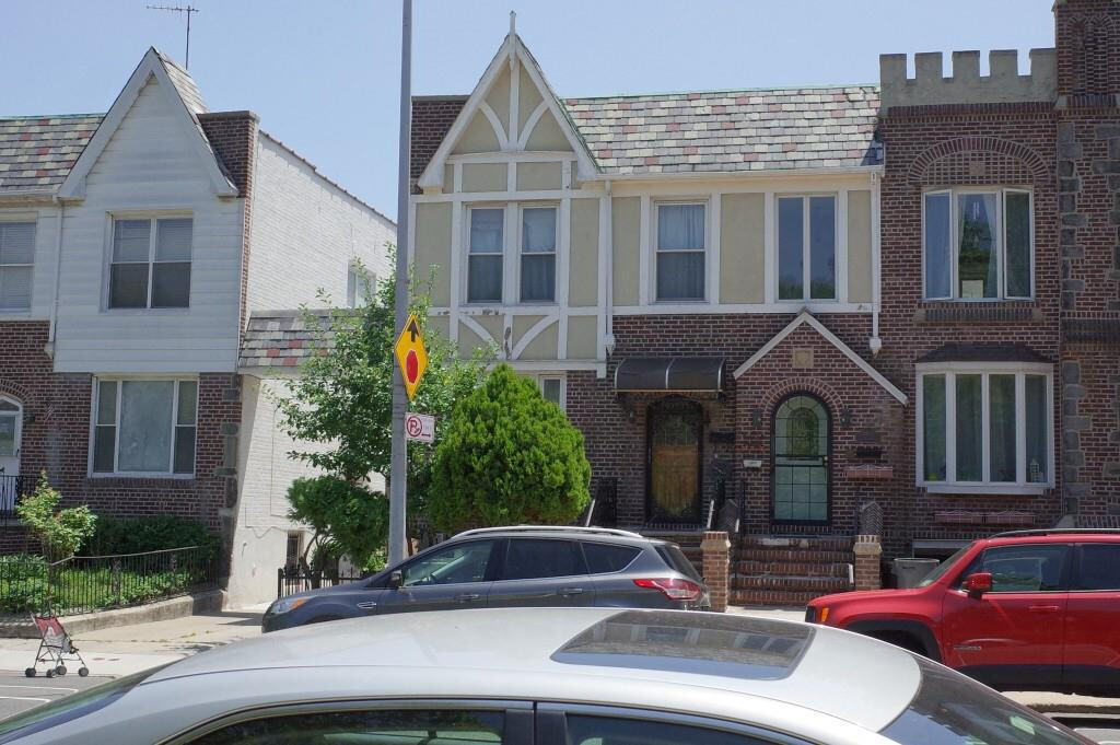 6659 COLONIAL Road New York New York United States, for Sale, residential, Bramdeo Singh, Apex Group, LLC