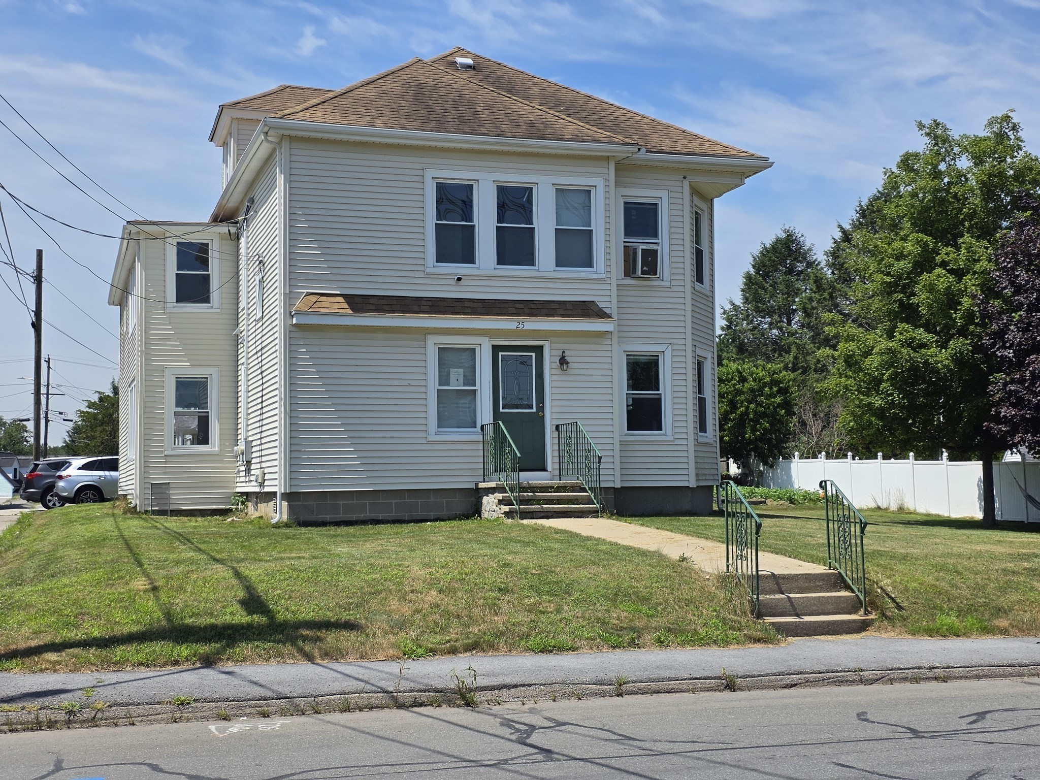 25 Slater St  UNIT 1st Fl Webster Massachusetts United States, for Rent, residential,  , Media Realty Group Inc.