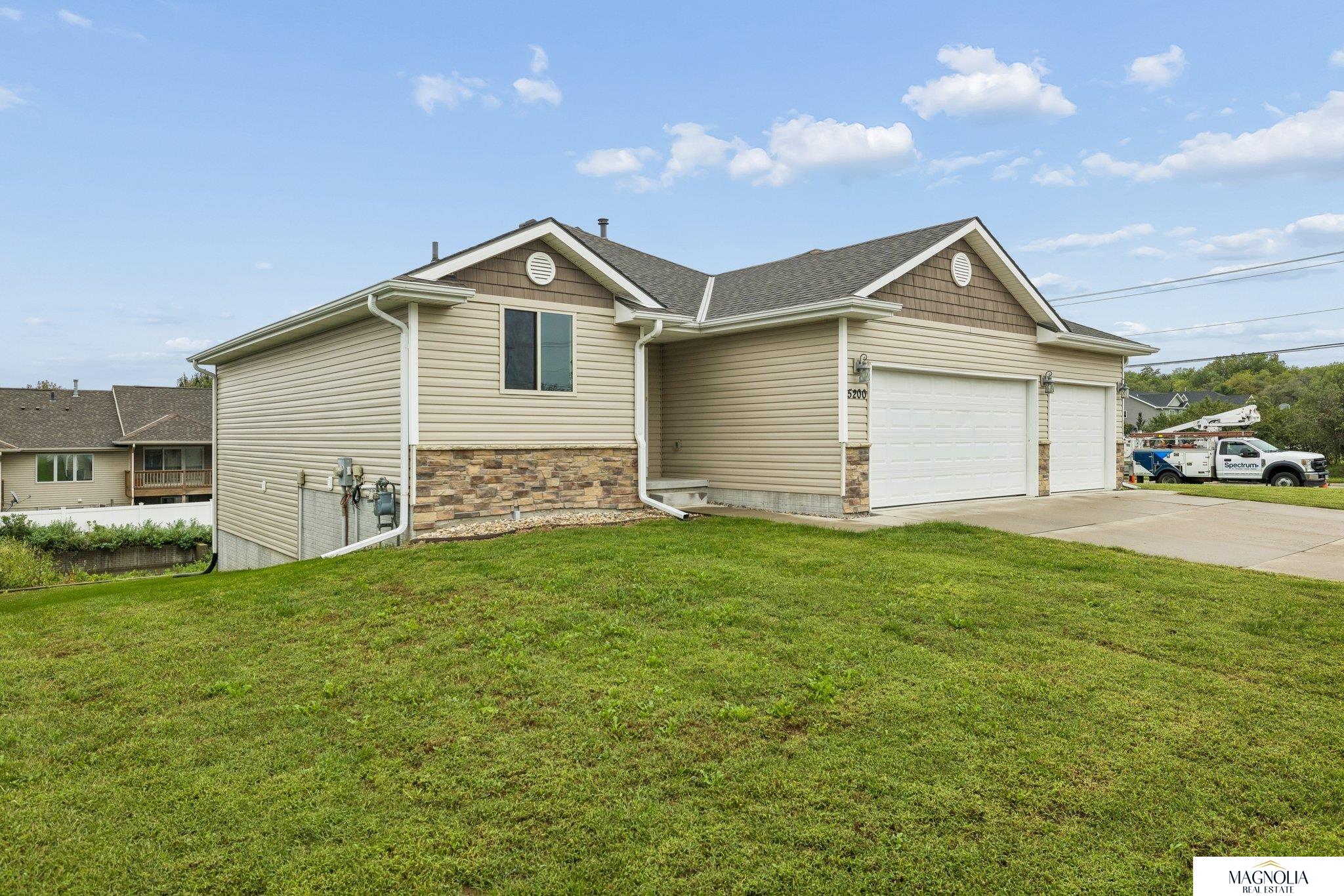 5200 N 9th Circle Lincoln Nebraska United States, for Sale, residential,  , Wolf Professional Realty PC