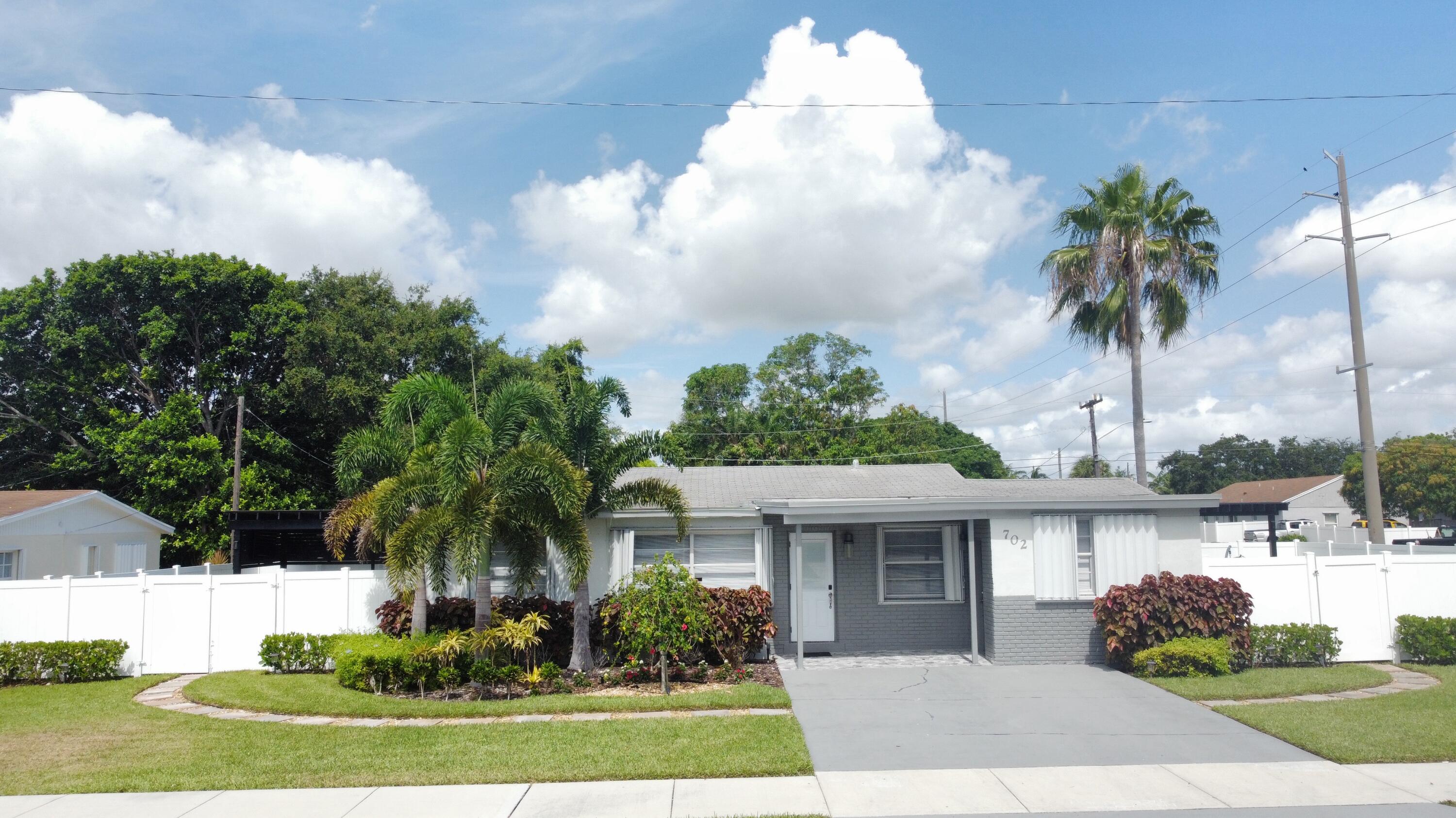 702 SW 1st Street Delray Beach Florida United States, for Sale, residential, Arlene   Toolsie  , Re/Max Direct