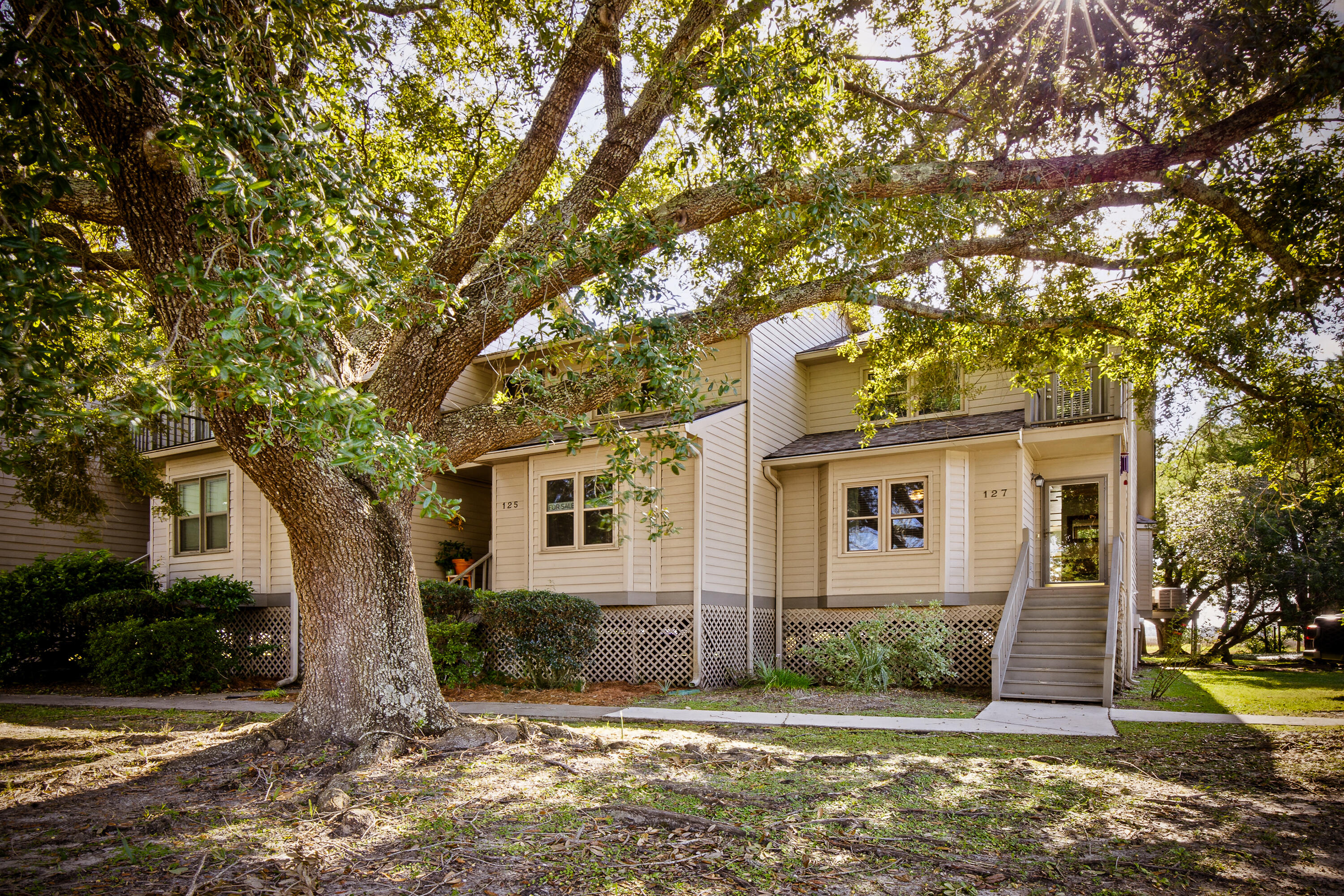 127 River Breeze Drive APT Unit 32 Charleston South Carolina United States, Sale Pending, residential, Bobbie  Rose, Keller Williams Realty Charleston/West Ashley