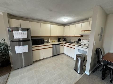 354 Broadway  UNIT 13 Lynn Massachusetts United States, for Rent, residential,  , CITIPOINT REALTY SERVICES, LLC