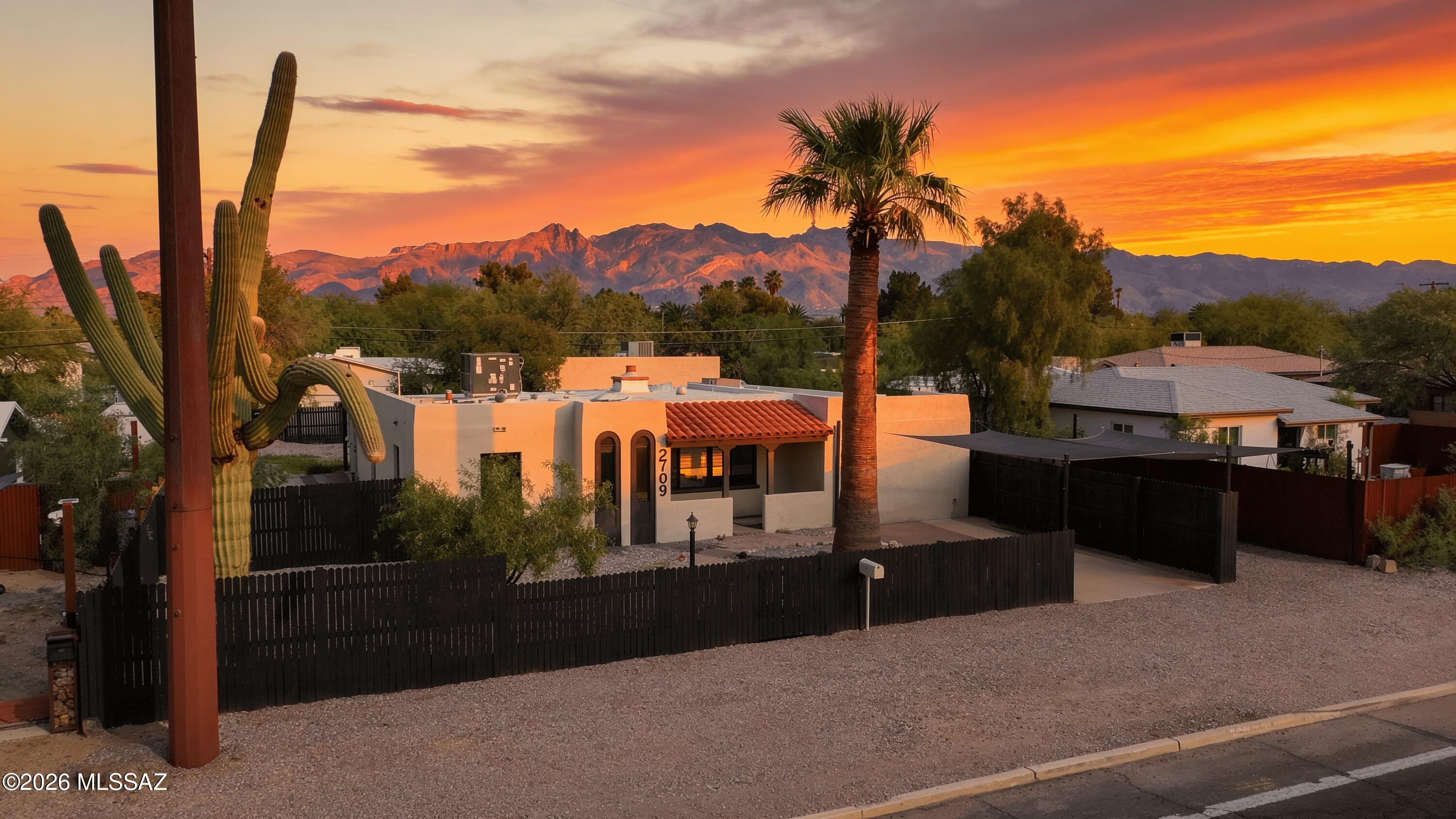 2709 E Glenn Street Tucson Arizona United States, for Sale, residential, Aaron Lieberman, TIERRA ANTIGUA REALTY