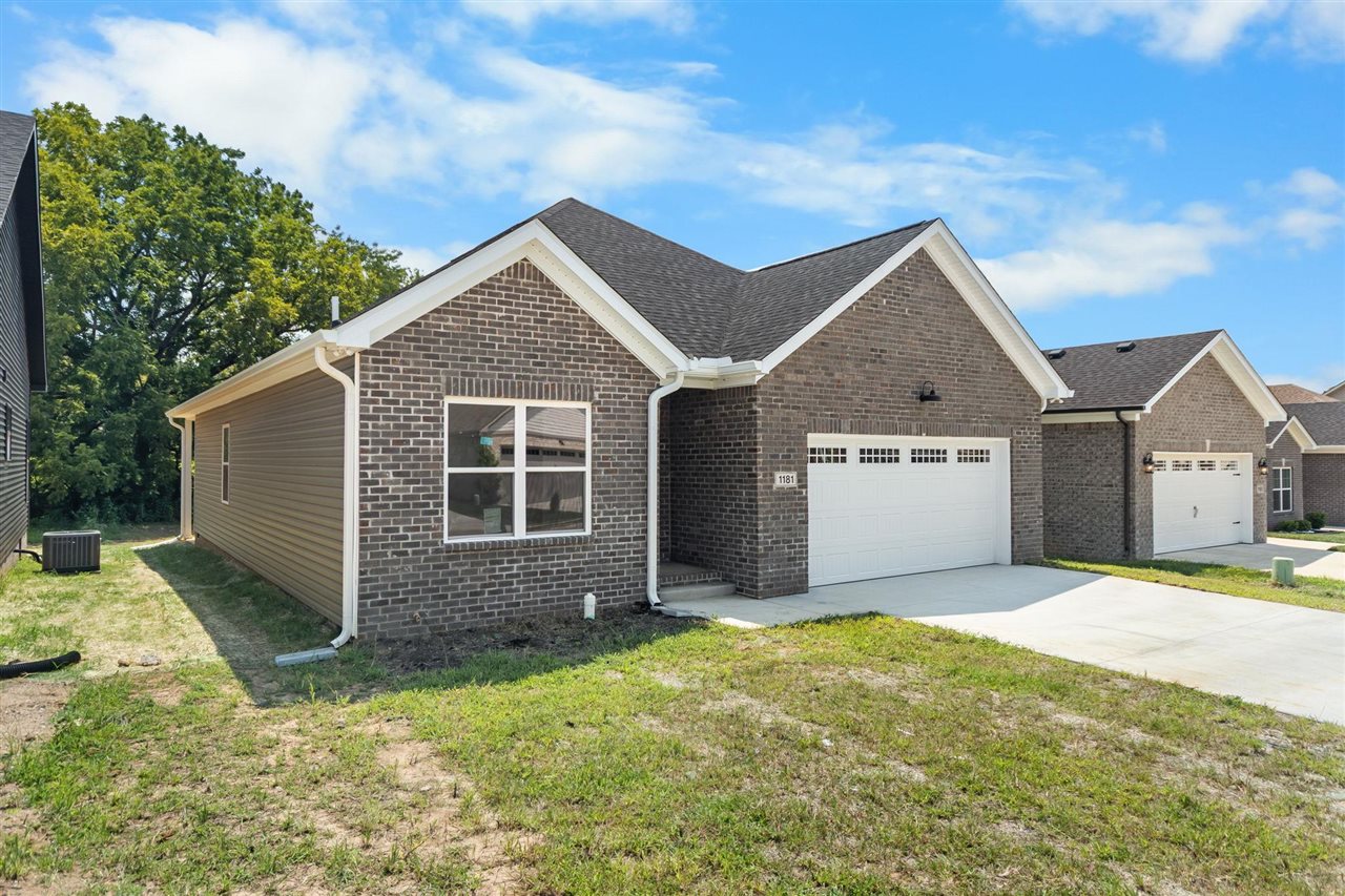 1181 Shallowford Street Bowling Green Kentucky United States, for Sale, residential, Adam Hanes, LPT Realty
