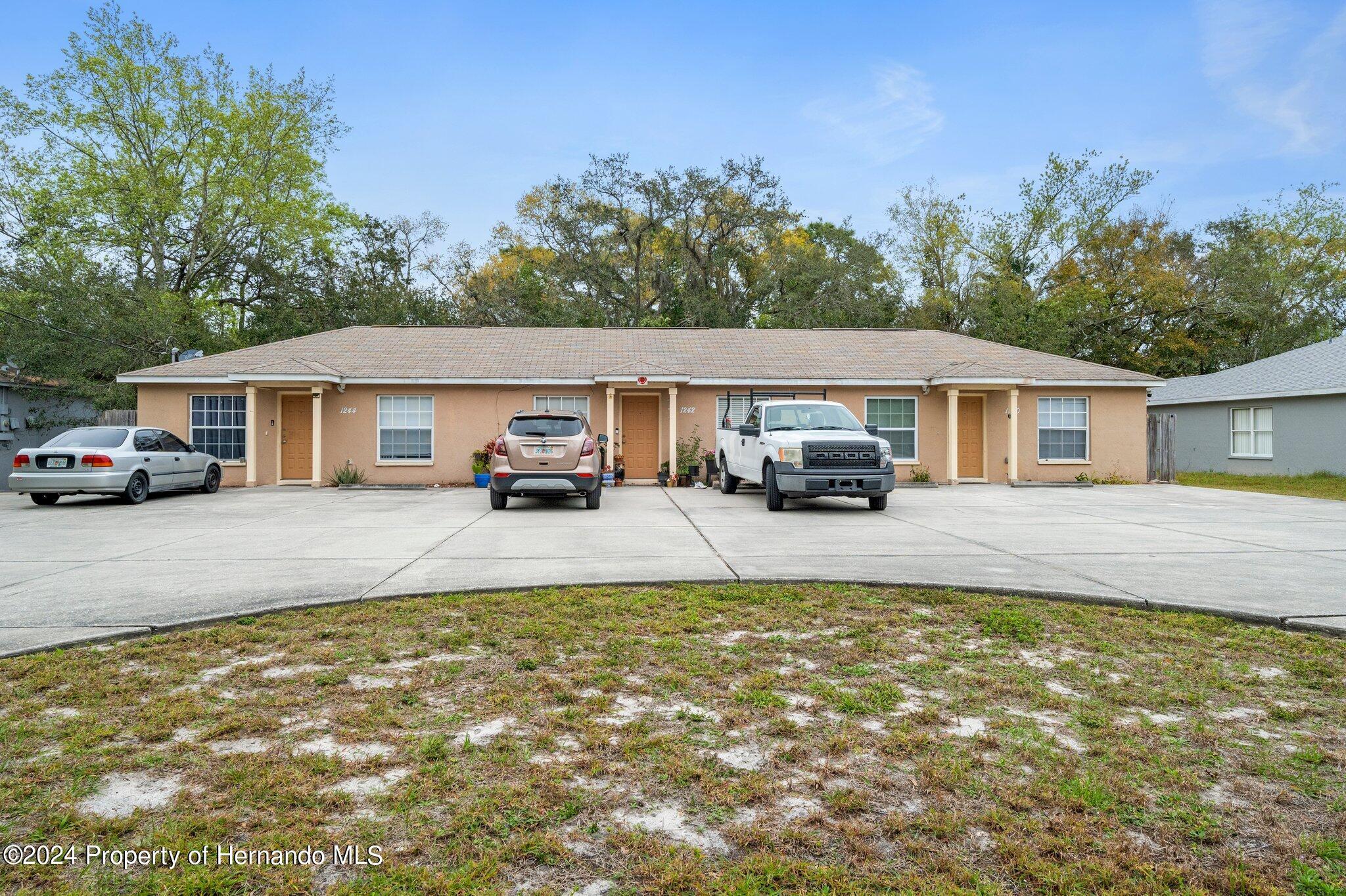 1240 Sylvia Avenue Spring Hill Florida United States, for Sale, commercial,  , Gold Star Realty Group Inc