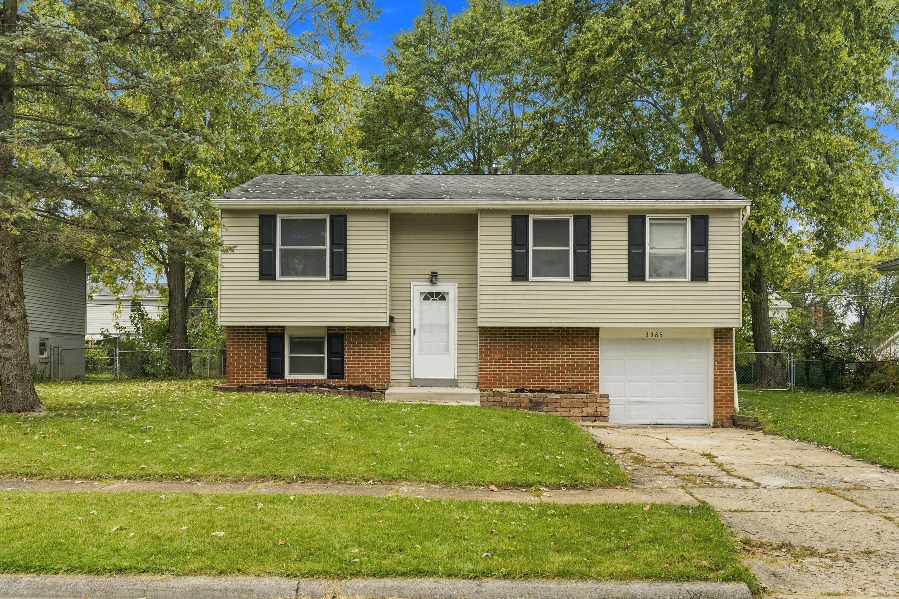 3385 Castleton Street Grove City Ohio United States, for Sale, residential, , The Hessenauer Corporation