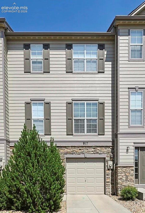 917 Burning Bush Point Monument Colorado United States, for Rent, residential, Christy Dunfee, Realty One Group Apex