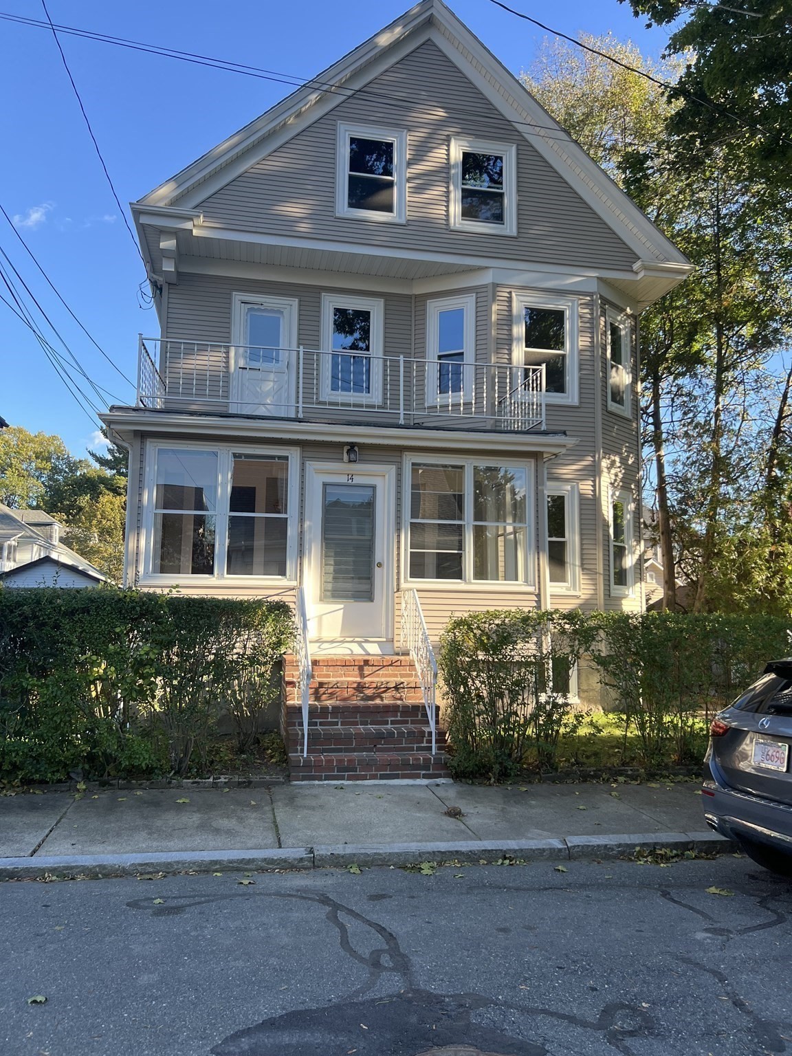 14 Welton  UNIT 2 Boston Massachusetts United States, for Rent, residential,  , The Edwards Realty Team - Barrett Sotheby's International Realty
