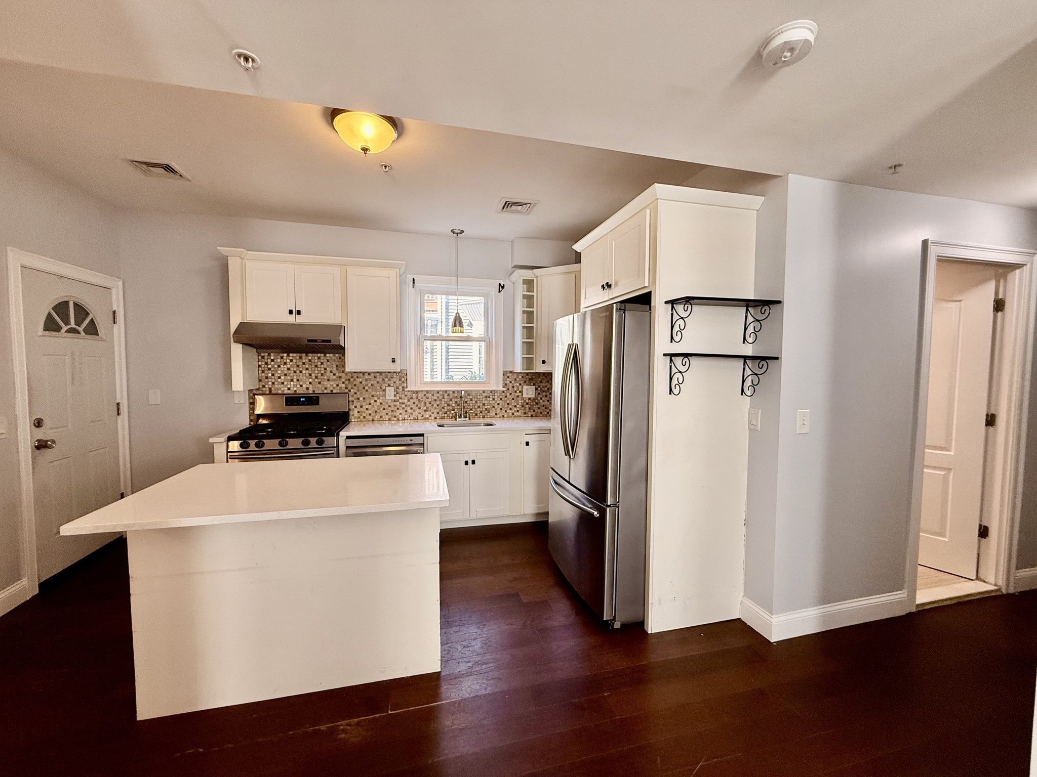 21 South Sydney  UNIT 1 Boston Massachusetts United States, for Rent, residential,  , The Edwards Realty Team - Barrett Sotheby's International Realty