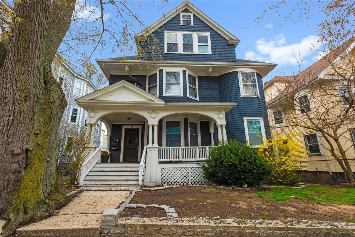 11 Gaylord St  UNIT 2 Boston Massachusetts United States, for Sale, residential,  , The Edwards Realty Team - Barrett Sotheby's International Realty
