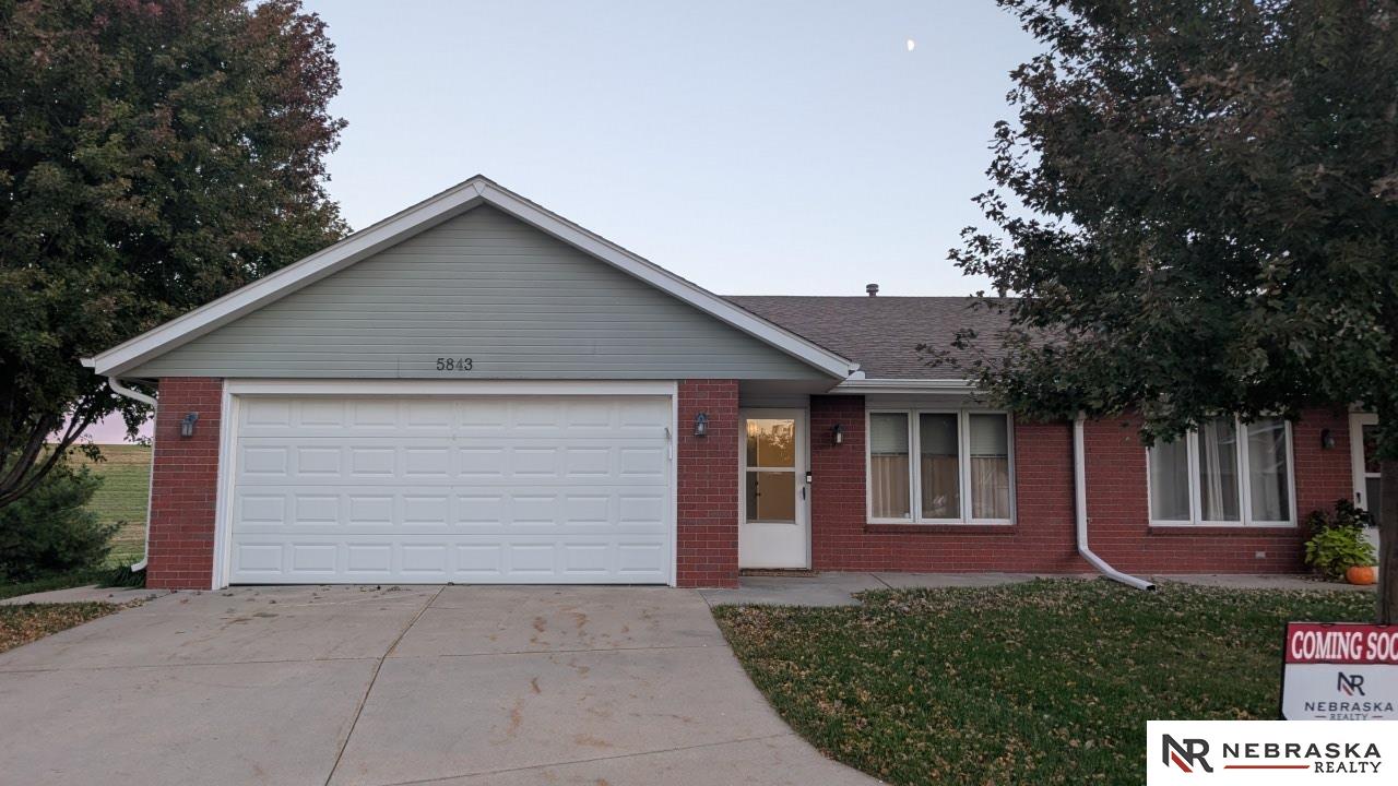 5843 Woodridge Court APT 10 Lincoln Nebraska United States, for Sale, residential,  , Wolf Professional Realty PC