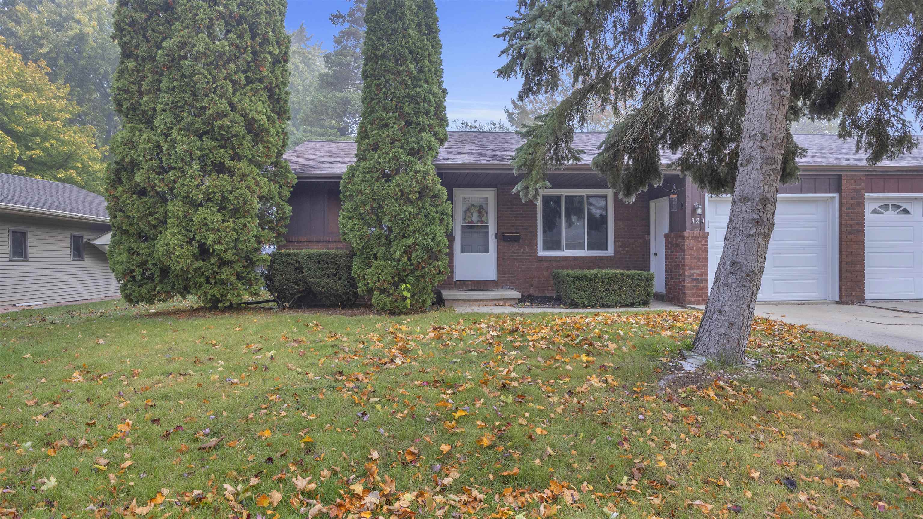 320 ILLINOIS Avenue North Fond Du Lac Wisconsin United States, for Sale, residential,  , Roberts Homes and Real Estate