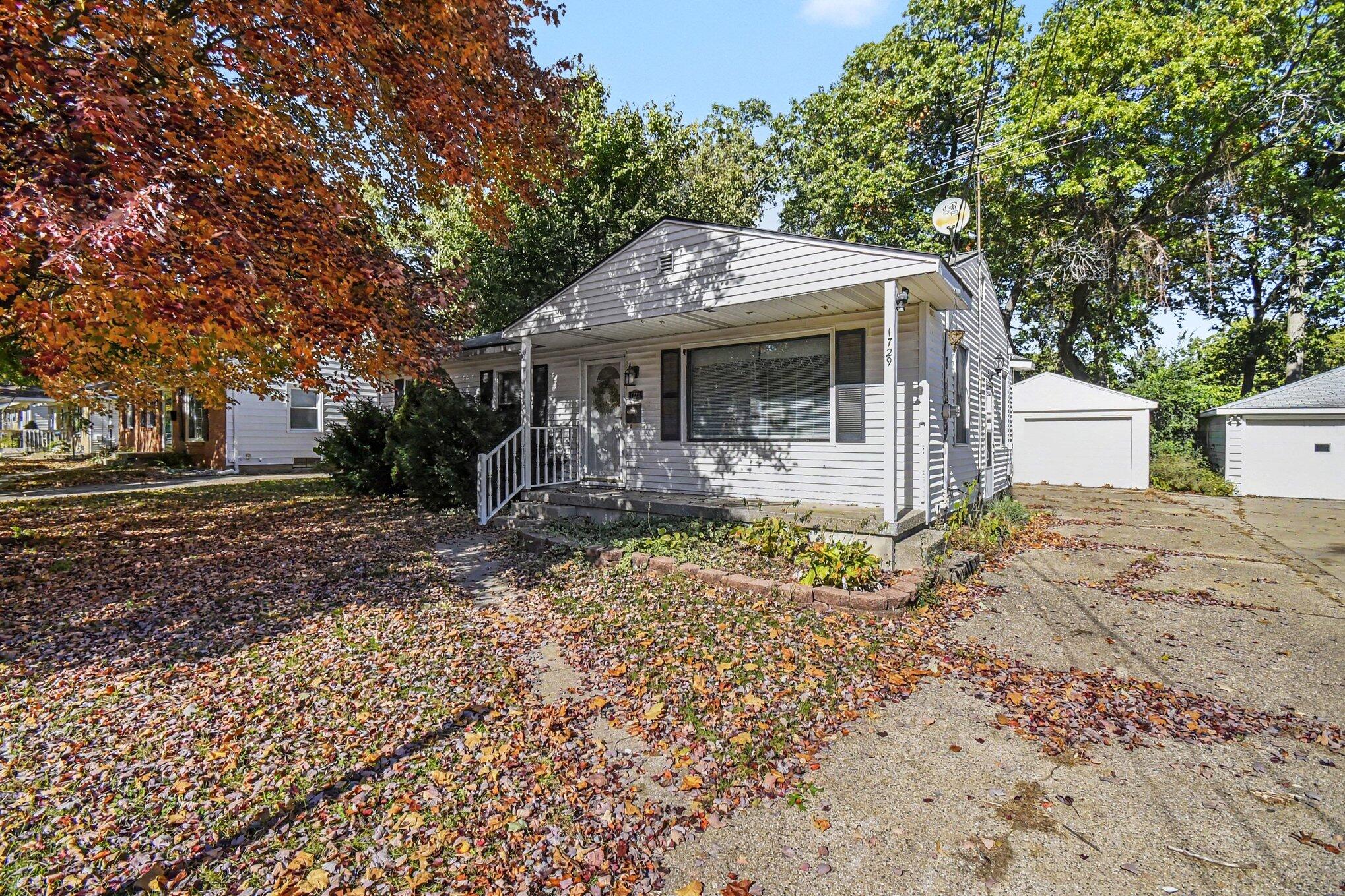 1729 Kentfield Street Wyoming Michigan United States, for Sale, residential,  , RW Daniels Realty