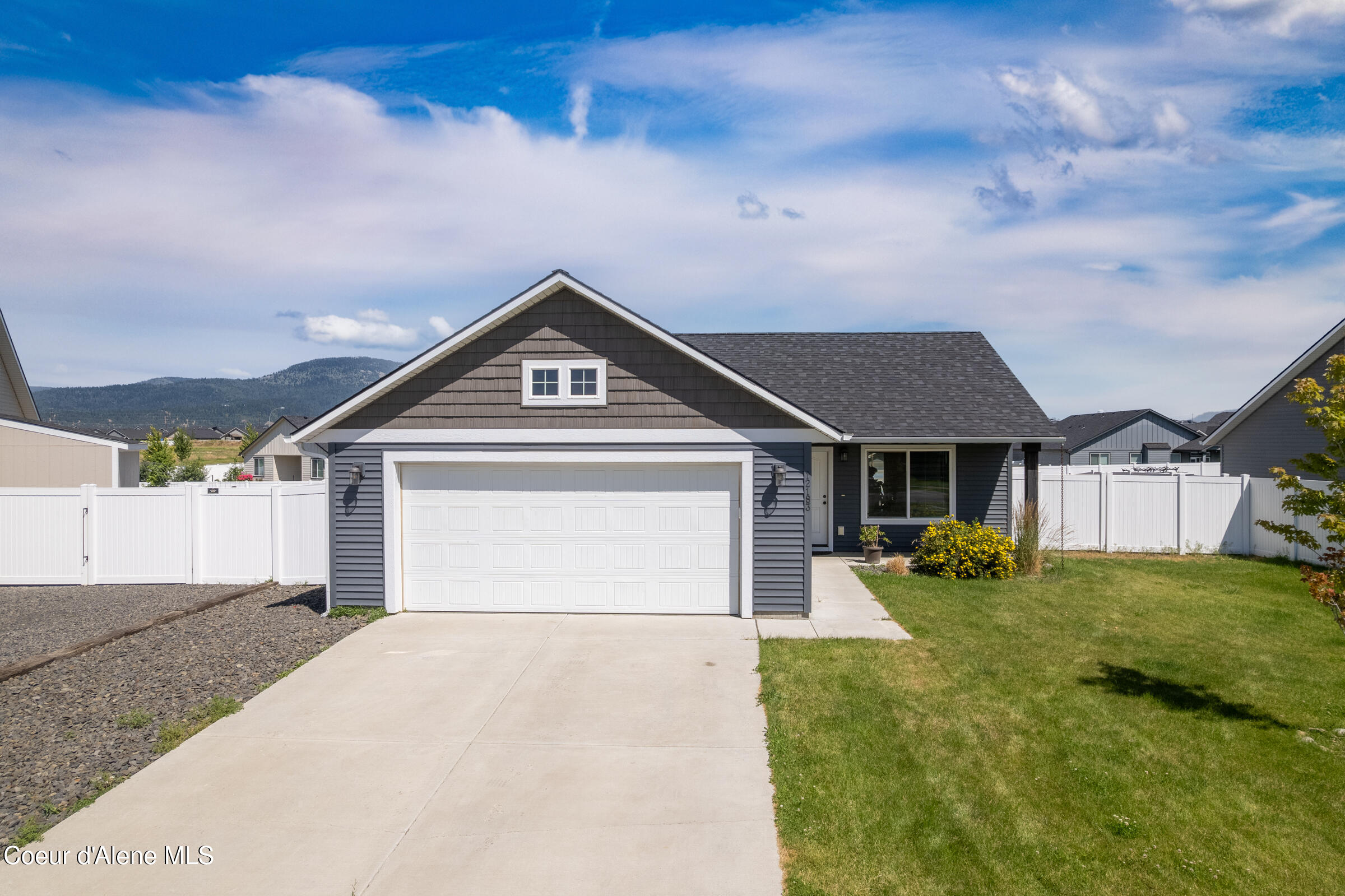 12183 N Gipper LOOP Rathdrum Idaho United States, for Sale, residential, Jenna Wynand, Realty ONE Group Eclipse