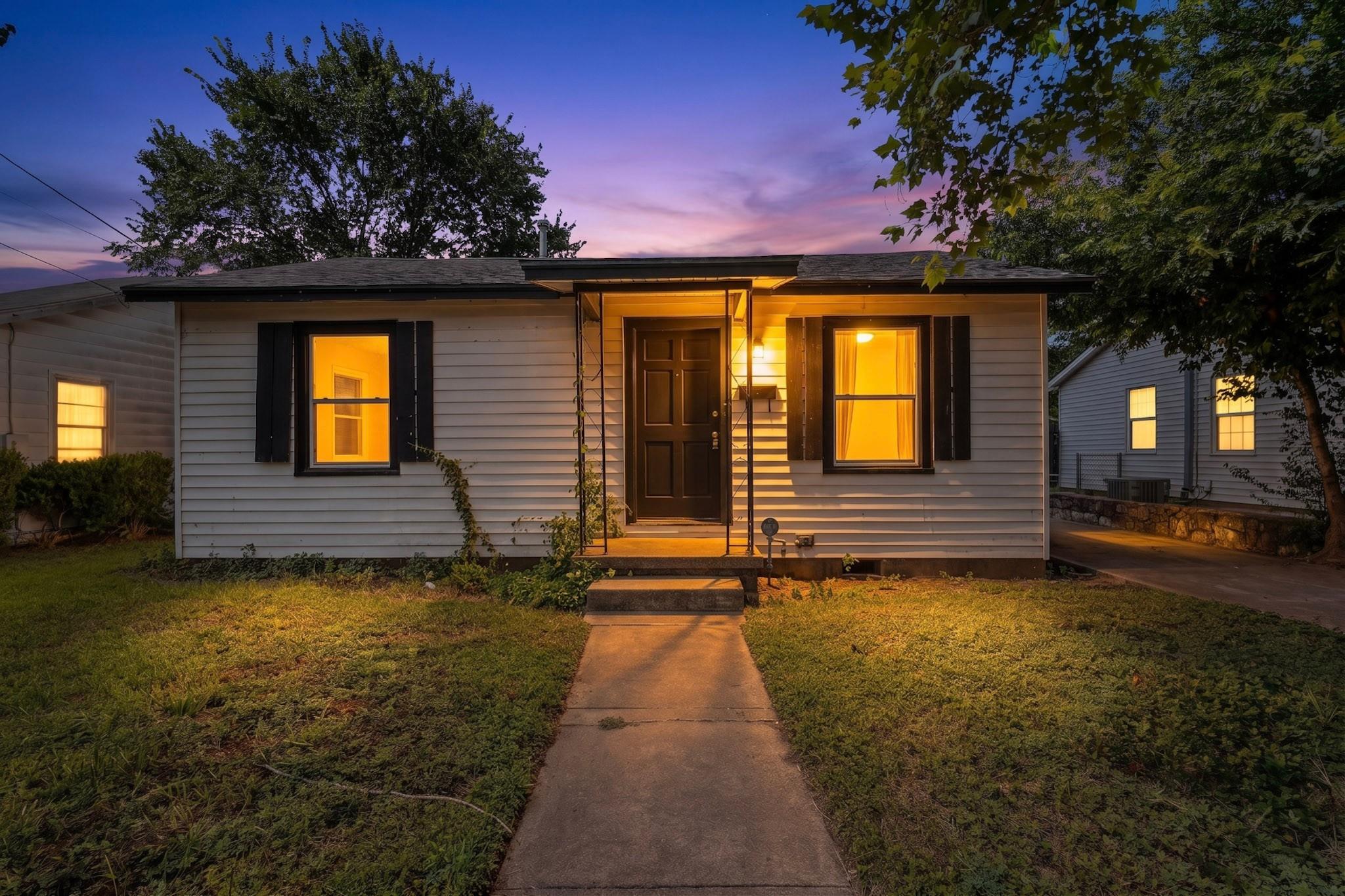 4703 Leslie Ave Austin Texas United States, for Sale, residential, Jessica Dodge, All City Real Estate, Ltd. Co.