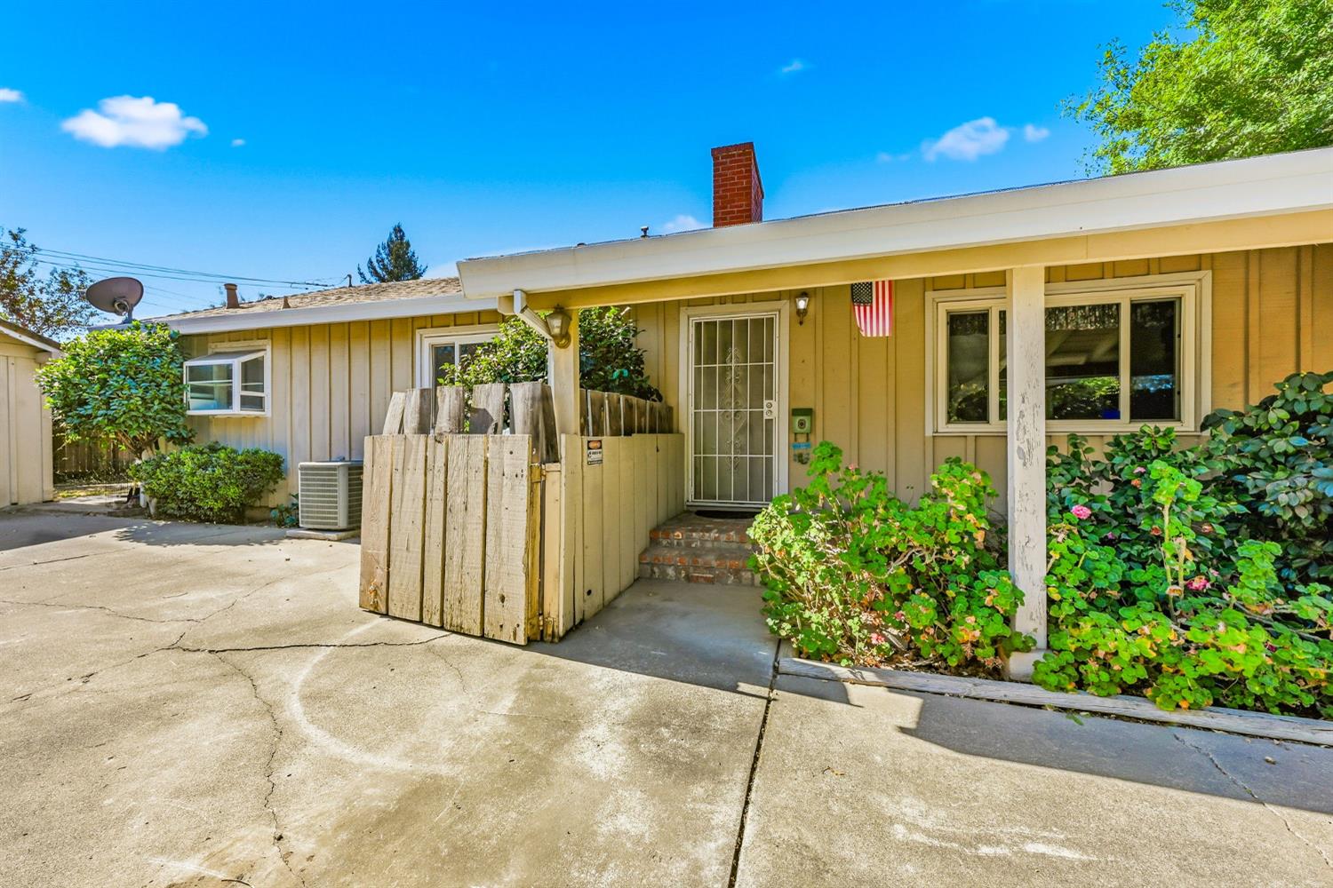 186 Baxter Avenue Sacramento California United States, for Sale, residential,  , SacHomes Realty Group