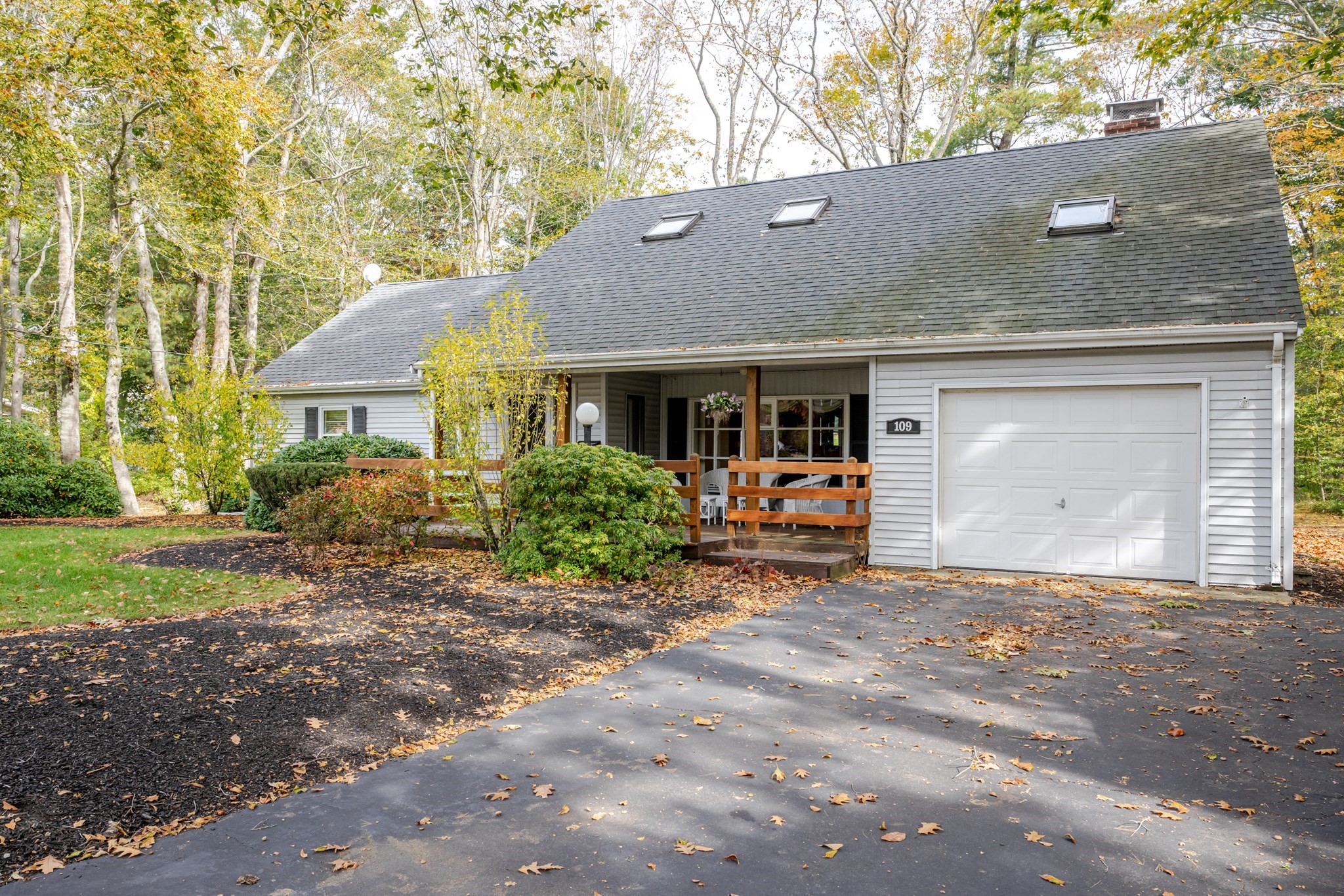 109 Russell Lane Abington Massachusetts United States, for Sale, residential, Demo Agent, InCom Real Estate - New Demo Office