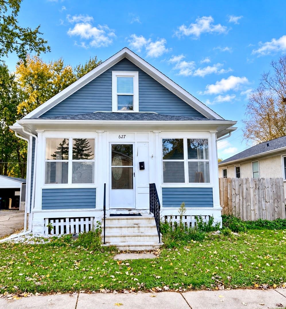 627 VROMAN Street Green Bay Wisconsin United States, for Sale, residential,  , Fireside Realty LLC