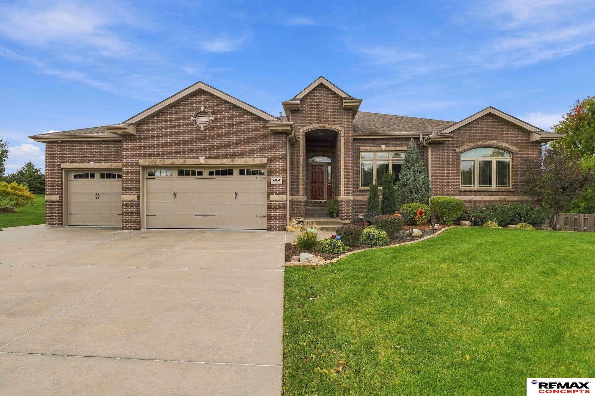 6931 Laurent Circle Lincoln Nebraska United States, for Sale, residential,  , Wolf Professional Realty PC