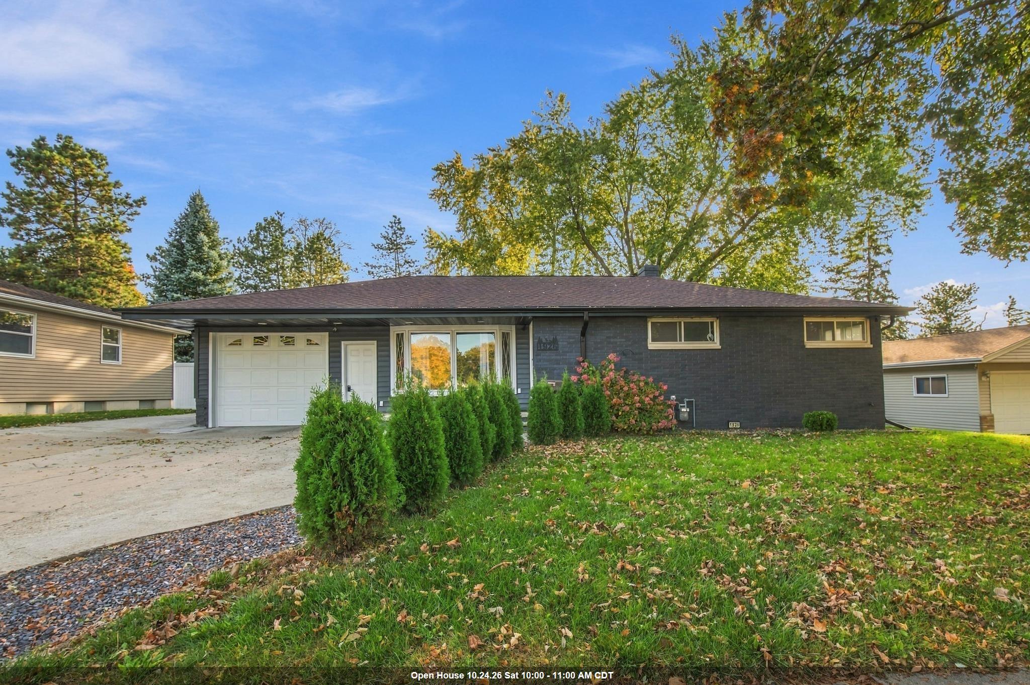1926 DEBRA Lane Green Bay Wisconsin United States, for Sale, residential,  , Fireside Realty LLC