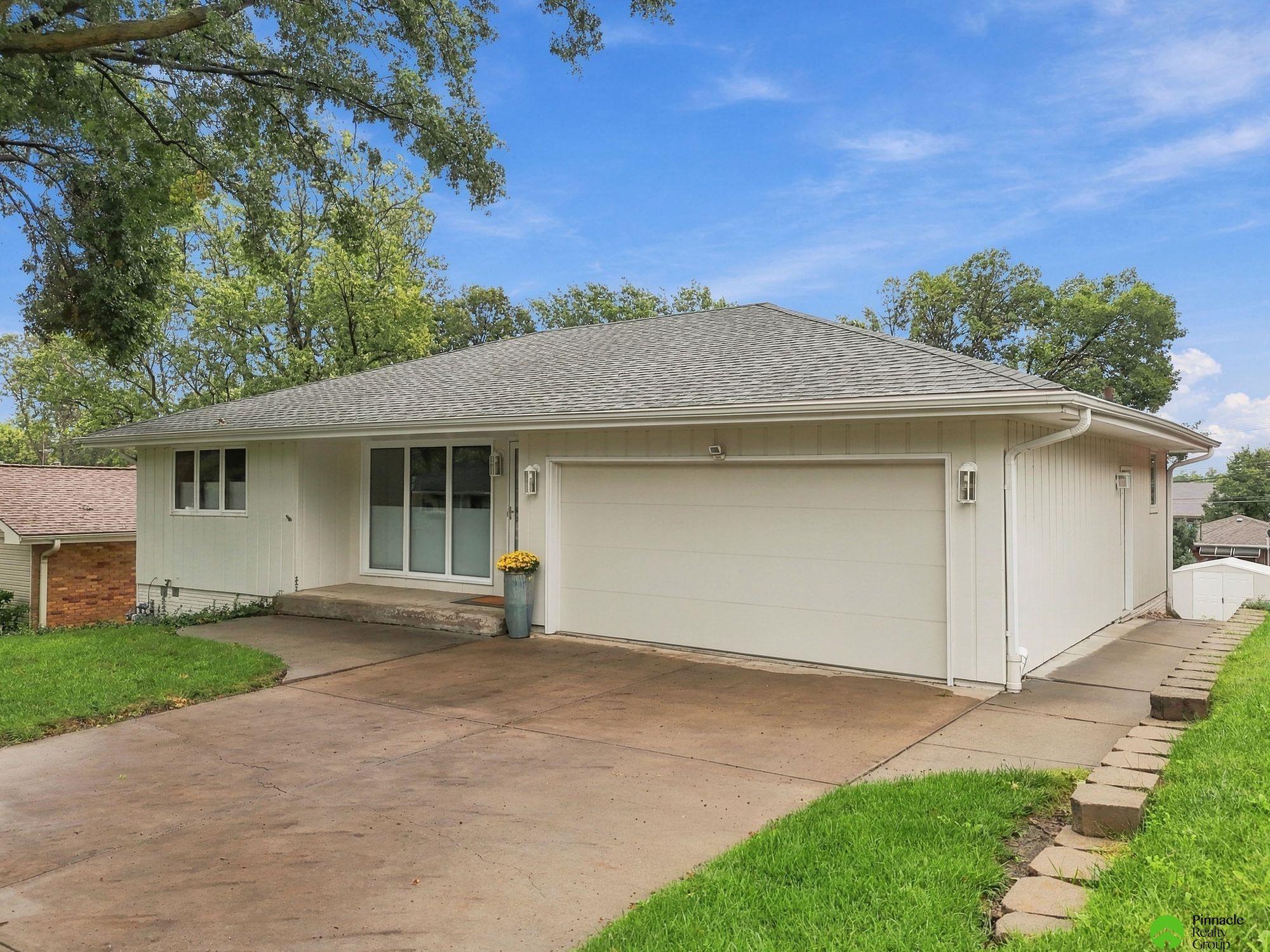 2536 S 39th Street Lincoln Nebraska United States, for Sale, residential,  , Wolf Professional Realty PC