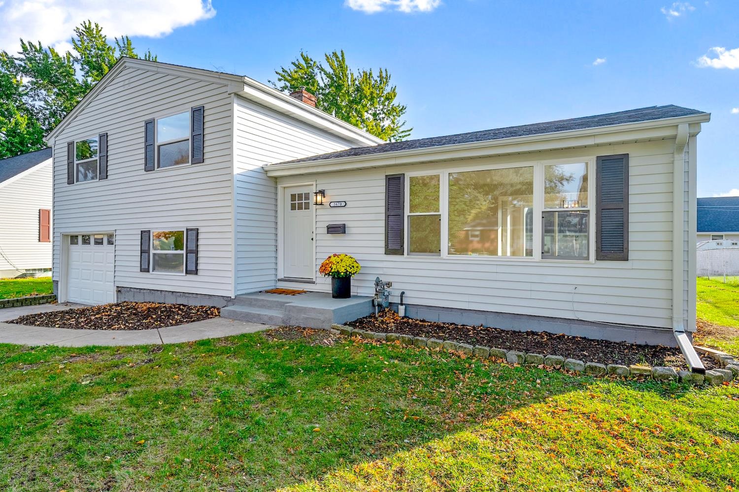 1670 DEBRA Lane Green Bay Wisconsin United States, for Sale, residential,  , Fireside Realty LLC