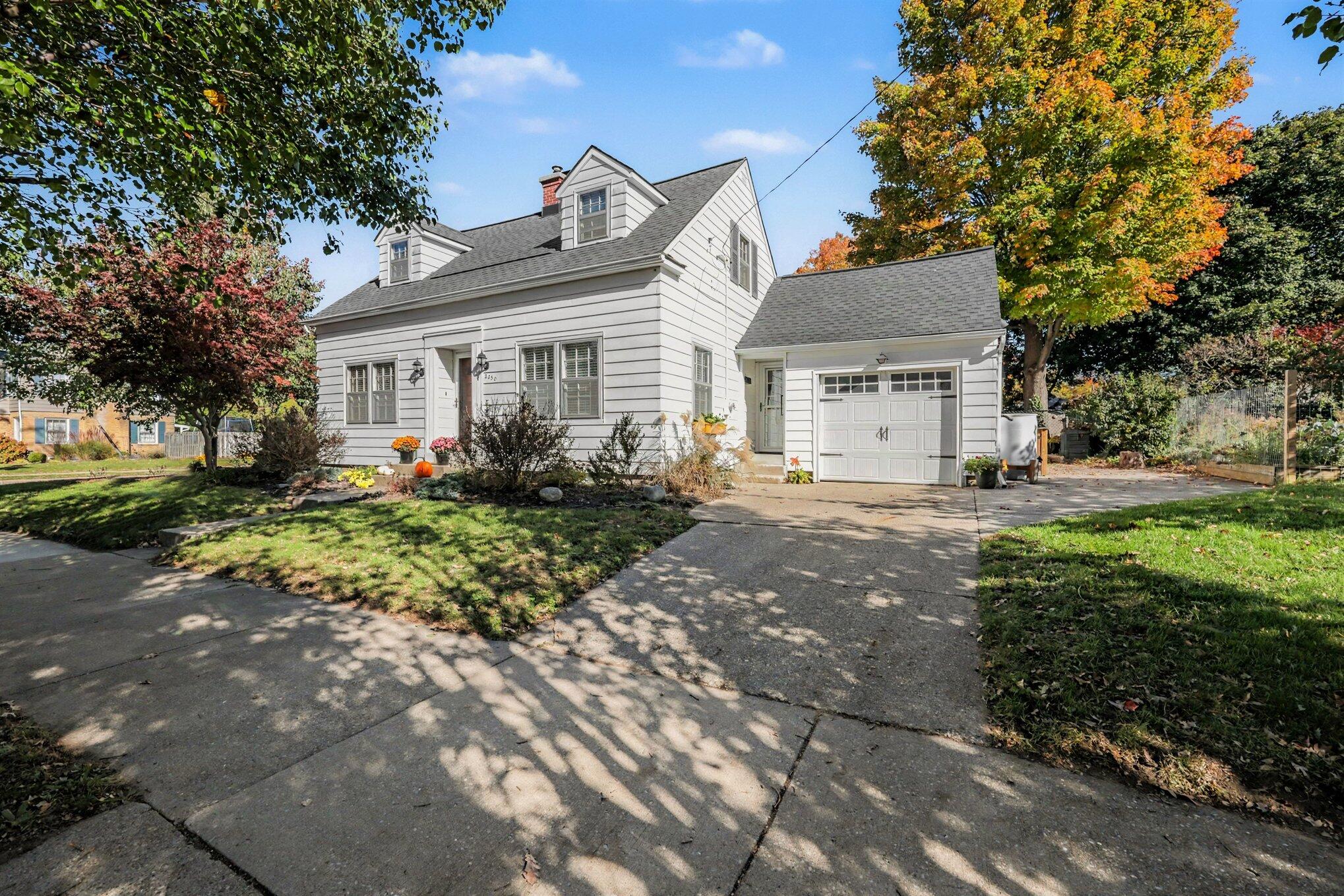 2050 Houseman Avenue Grand Rapids Michigan United States, for Sale, residential,  , RW Daniels Realty