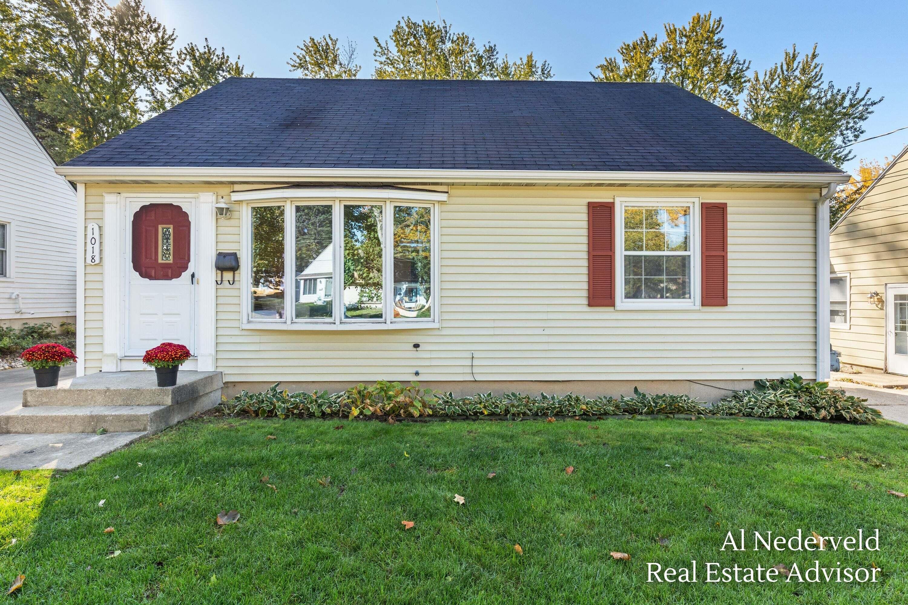 1018 Kentwood Drive Grand Rapids Michigan United States, for Sale, residential,  , RW Daniels Realty