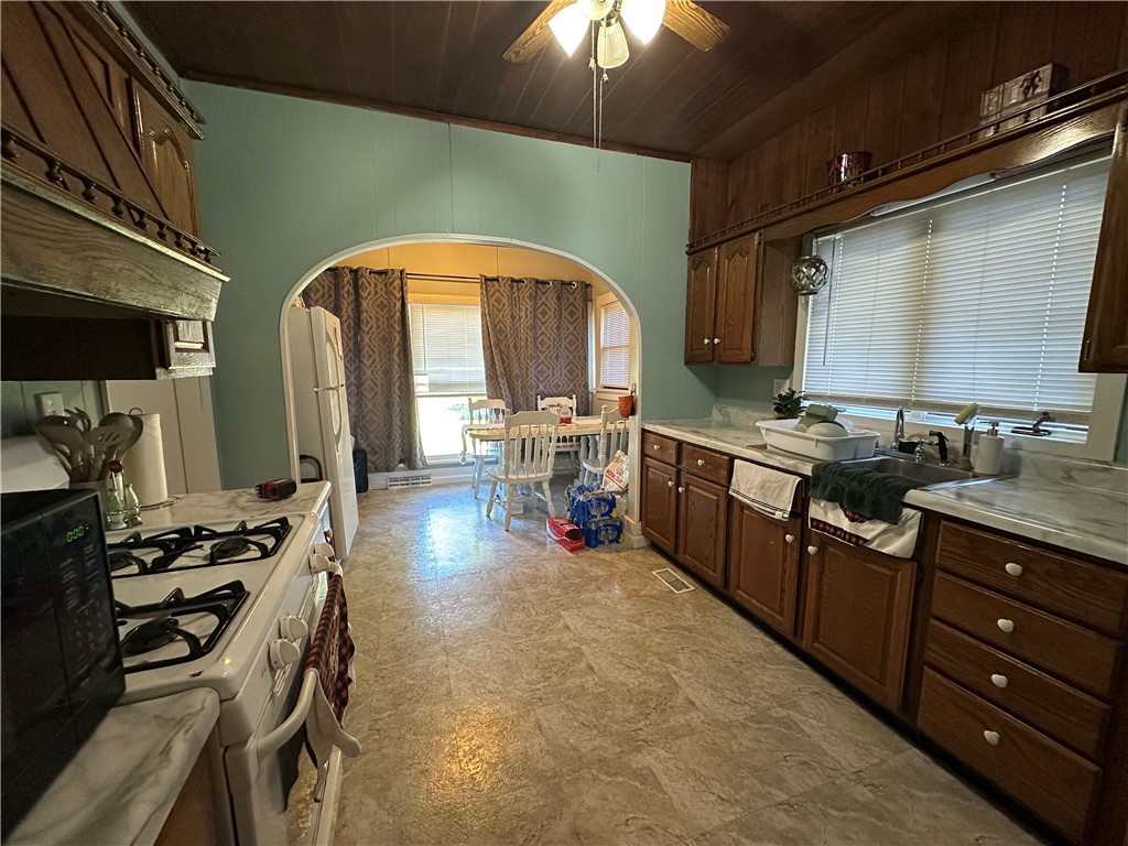 906 W Walnut Street Robinson Illinois United States, for Sale, residential, Reuben Stence, Stence Realty Team
