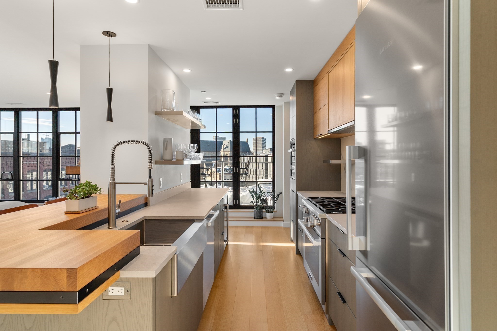 76 Wareham St  UNIT 6D Boston Massachusetts United States, for Sale, residential, Darcy Bento, South Boston  Realtor Bento Real Estate Group, Bento Real Estate Group, Inc.