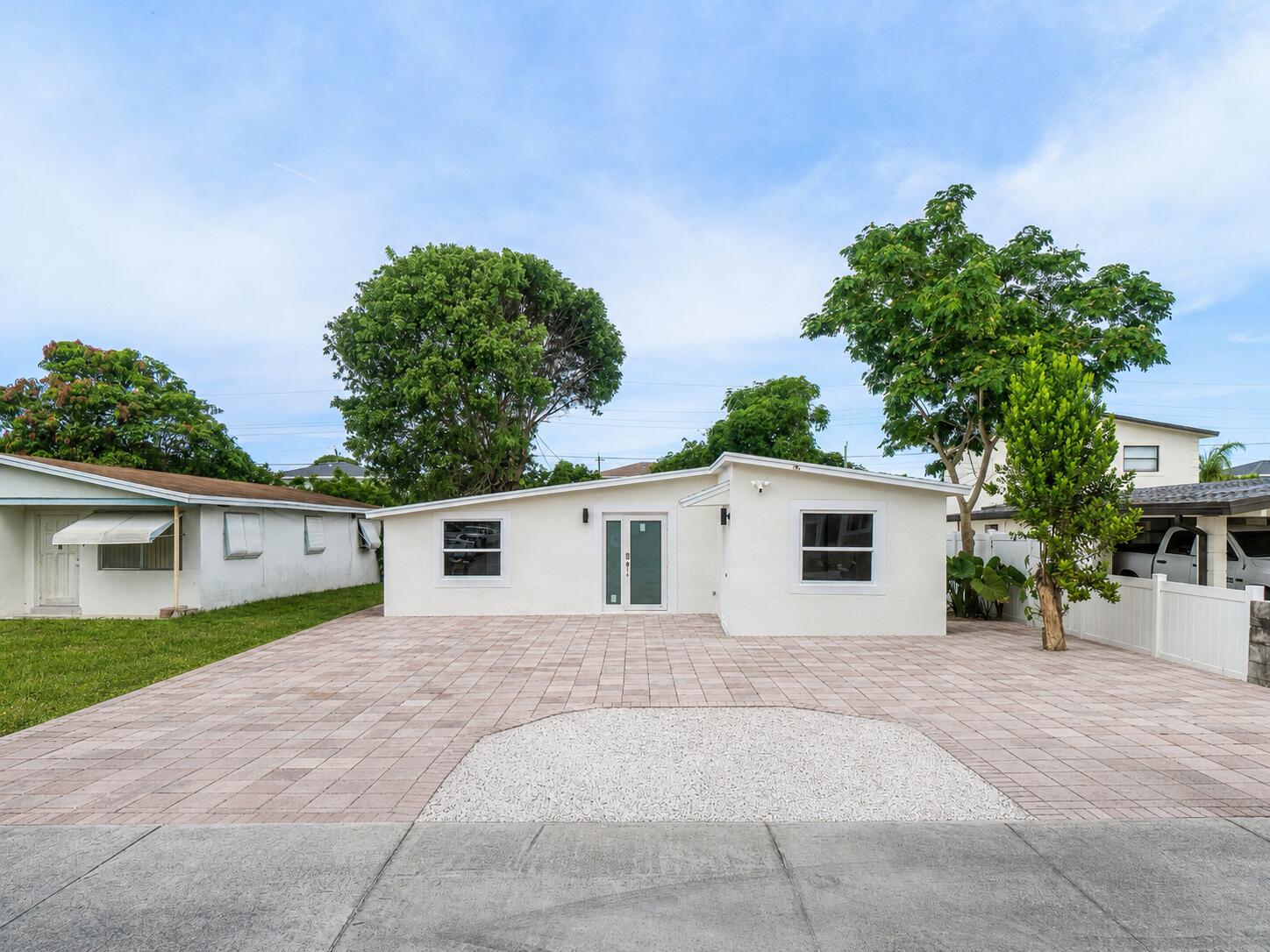 325 SW 8TH Avenue Delray Beach Florida United States, for Sale, residential, Arlene   Toolsie  , Re/Max Direct