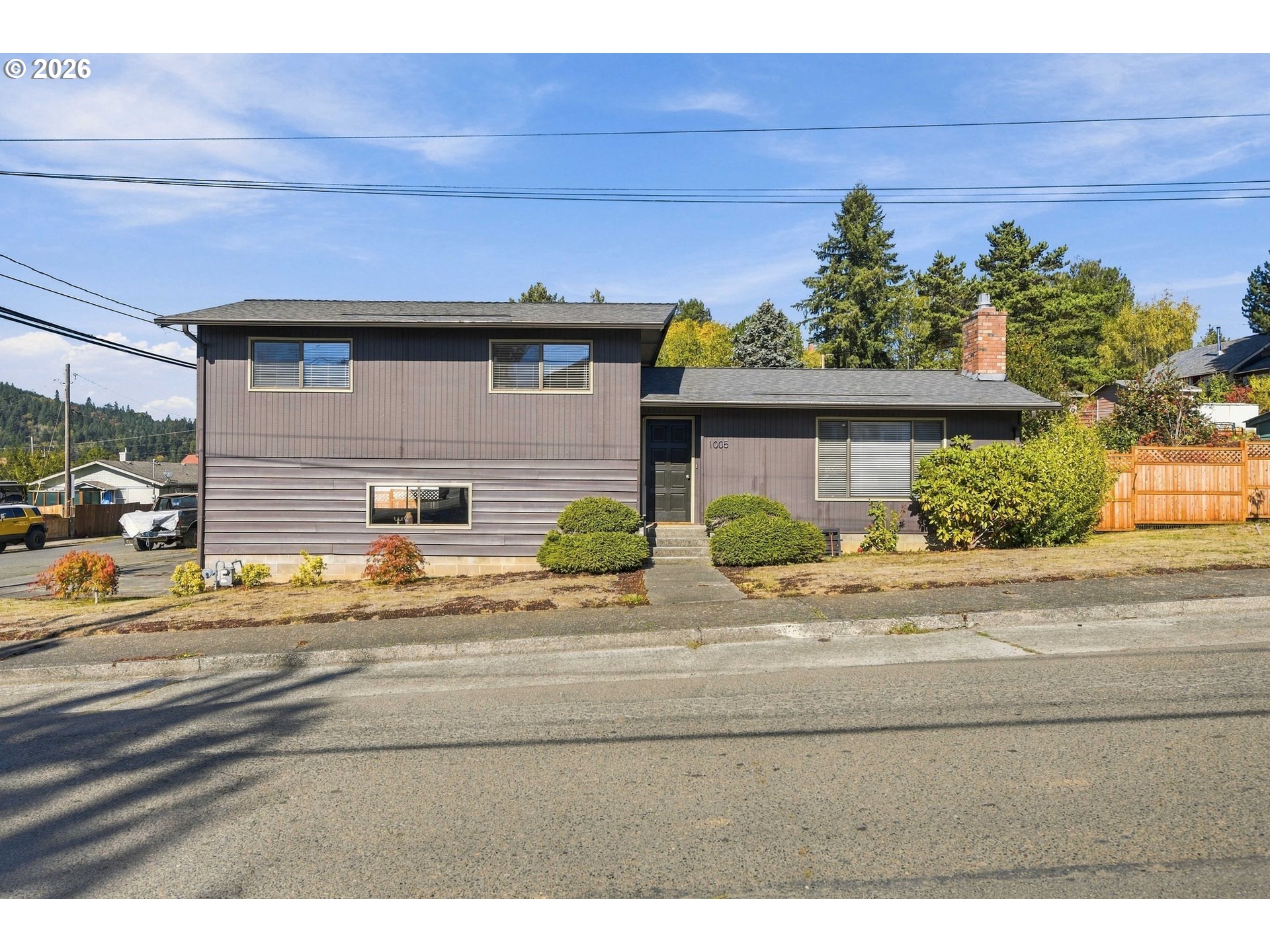 1005 MAPLE ST Myrtlepoint Oregon United States, for Sale, residential,  , InCom Real Estate - New Demo Office