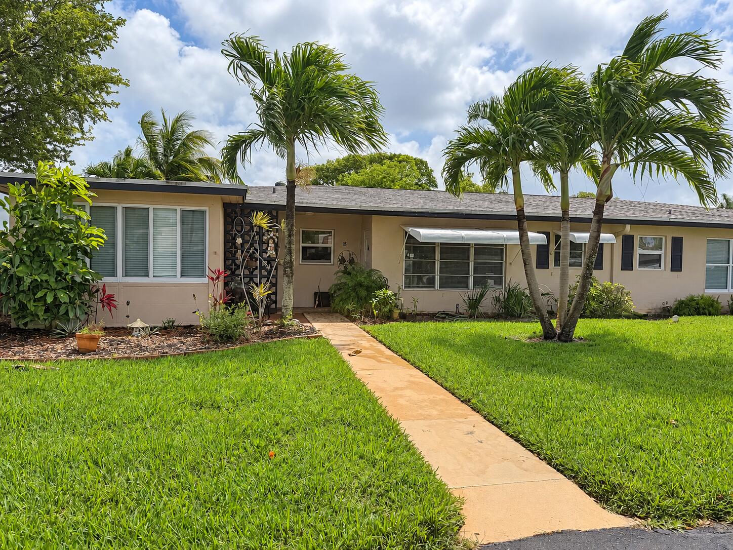 1052 North Drive APT B Delray Beach Florida United States, for Sale, residential, Arlene   Toolsie  , Re/Max Direct