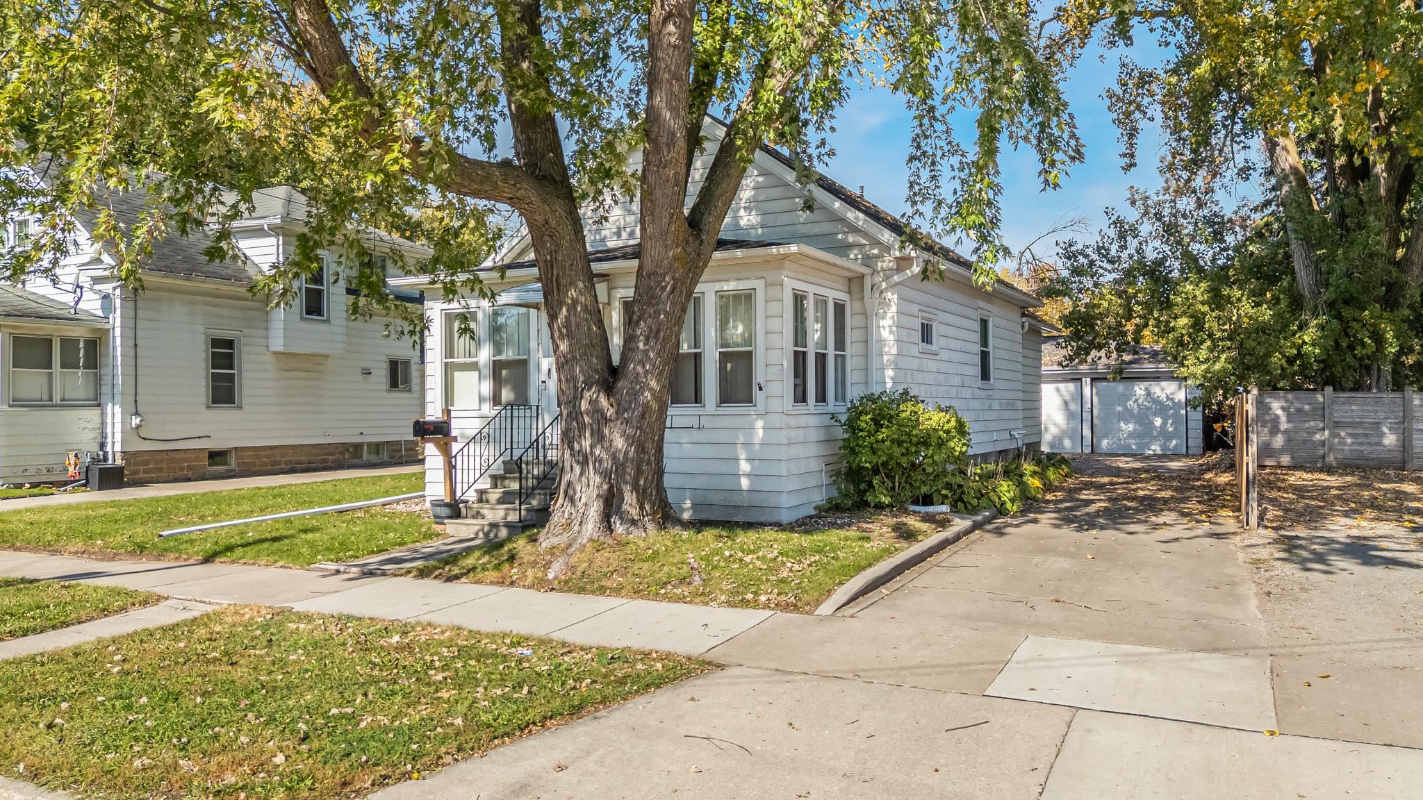 1408 W BENT Avenue Oshkosh Wisconsin United States, for Sale, residential,  , InCom Real Estate - New Demo Office