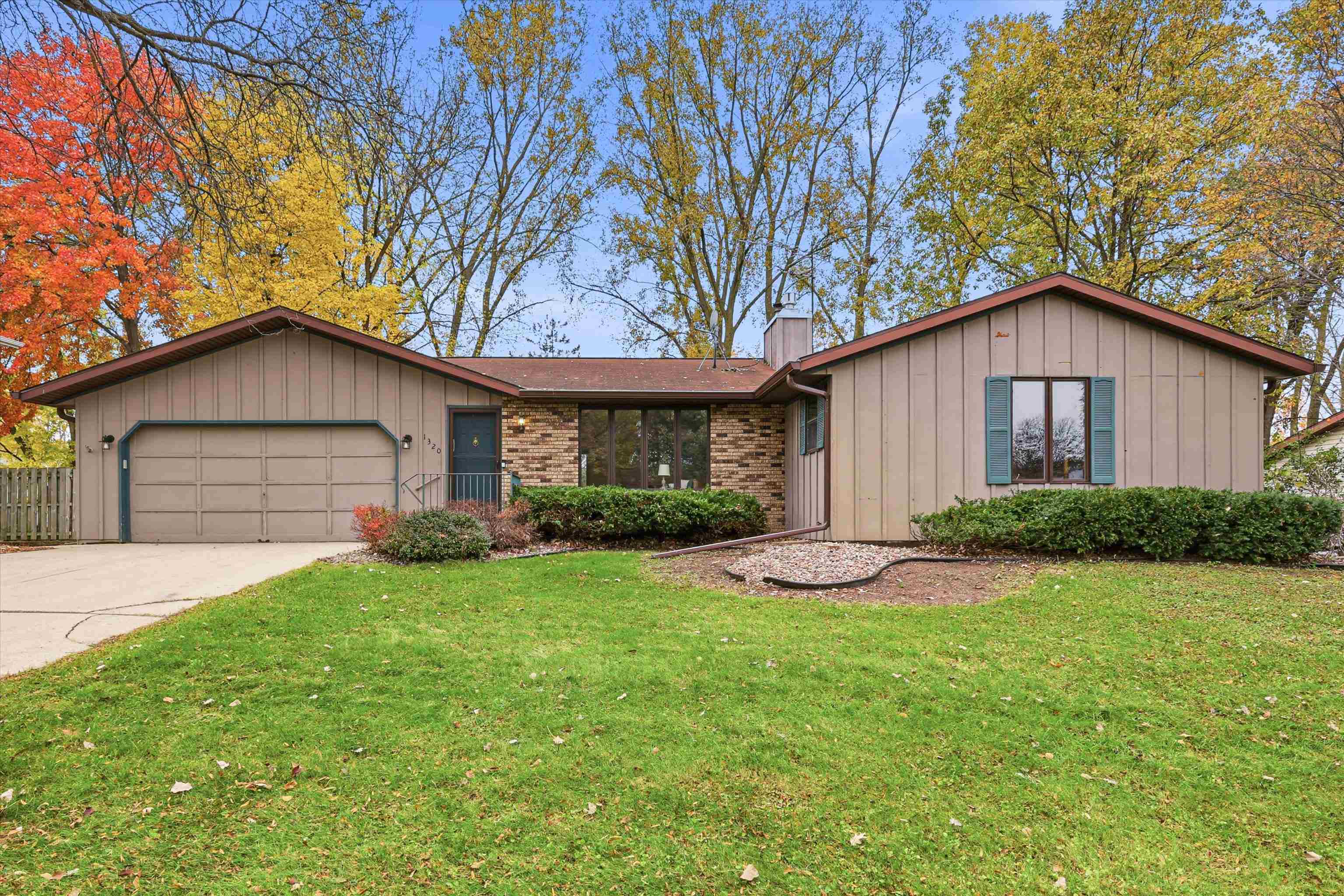 1320 OASIS Drive Green Bay Wisconsin United States, for Sale, residential,  , Fireside Realty LLC