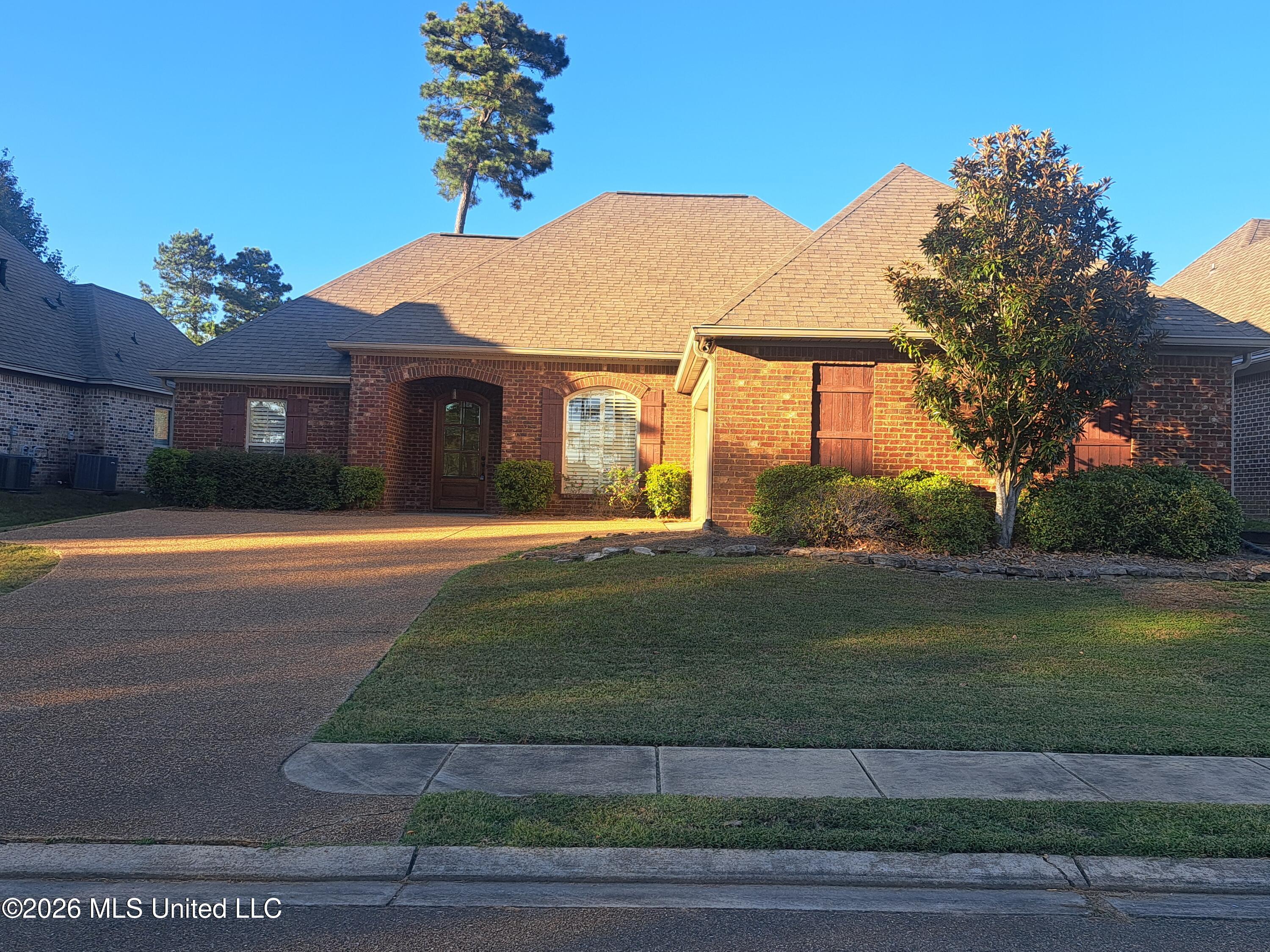 647 Hidden Hills Crossing Brandon Mississippi United States, for Sale, residential, Jessica McLaurin, Rezults Realty, LLC