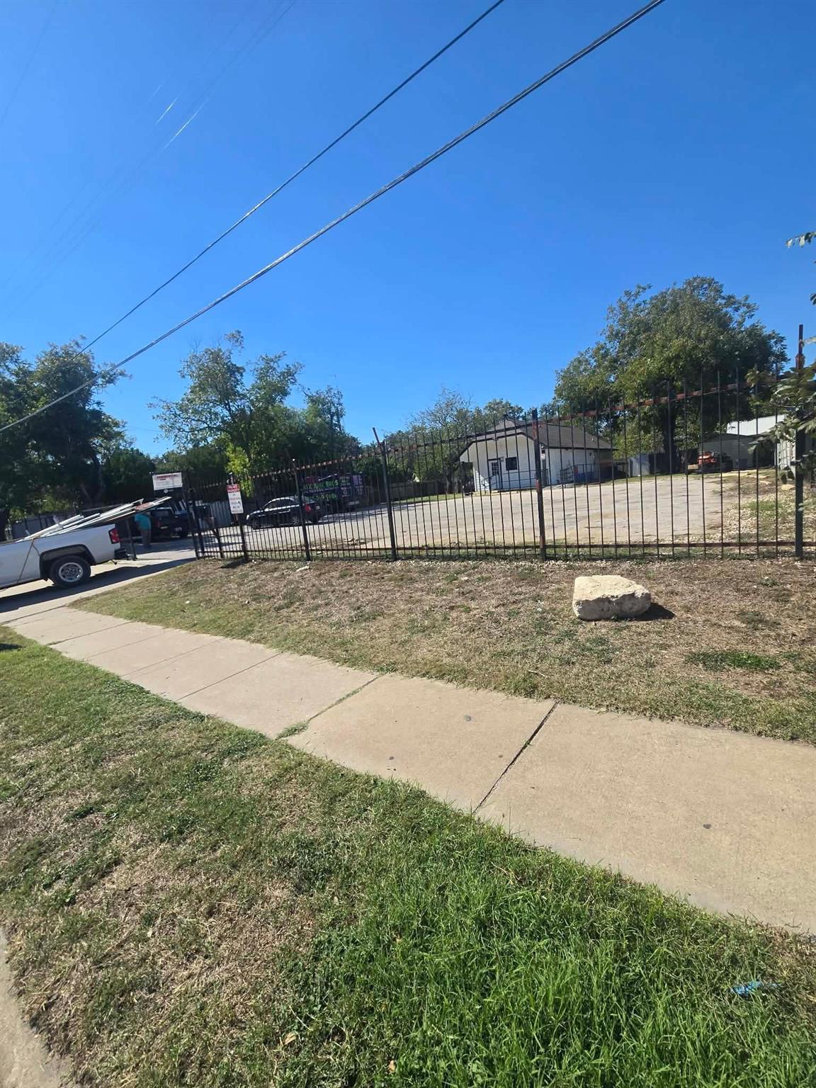 5808 Manor RD Austin Texas United States, for Lease, commercial, Jessica Dodge, All City Real Estate, Ltd. Co.