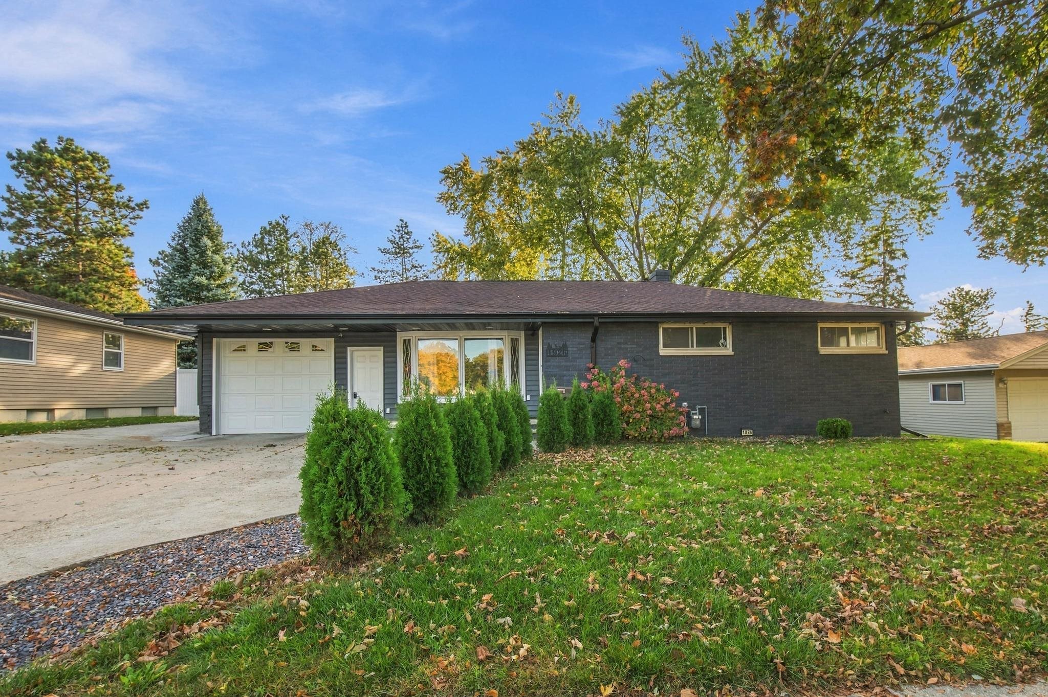 1926 DEBRA Lane Green Bay Wisconsin United States, for Sale, residential,  , Fireside Realty LLC