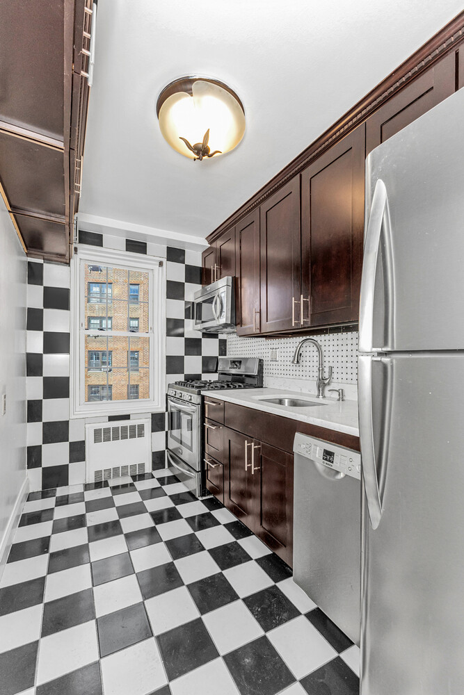 140 -21 Burden Cres  APT 306 Queens New York United States, for Sale, residential,  , InCom Real Estate - New Demo Office