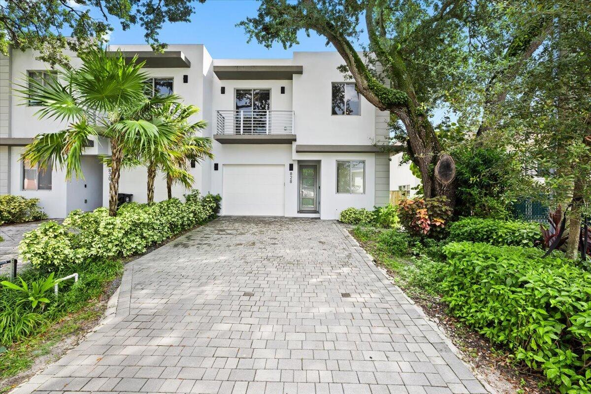 828 SW 30TH Street Fort Lauderdale Florida United States, for Rent, residential,  , InCom Real Estate - New Demo Office