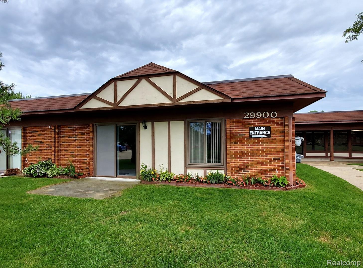 29900 Grand Oaks Drive APT 18 Warren Michigan United States, for Sale, residential,  , New Way Realty Partners