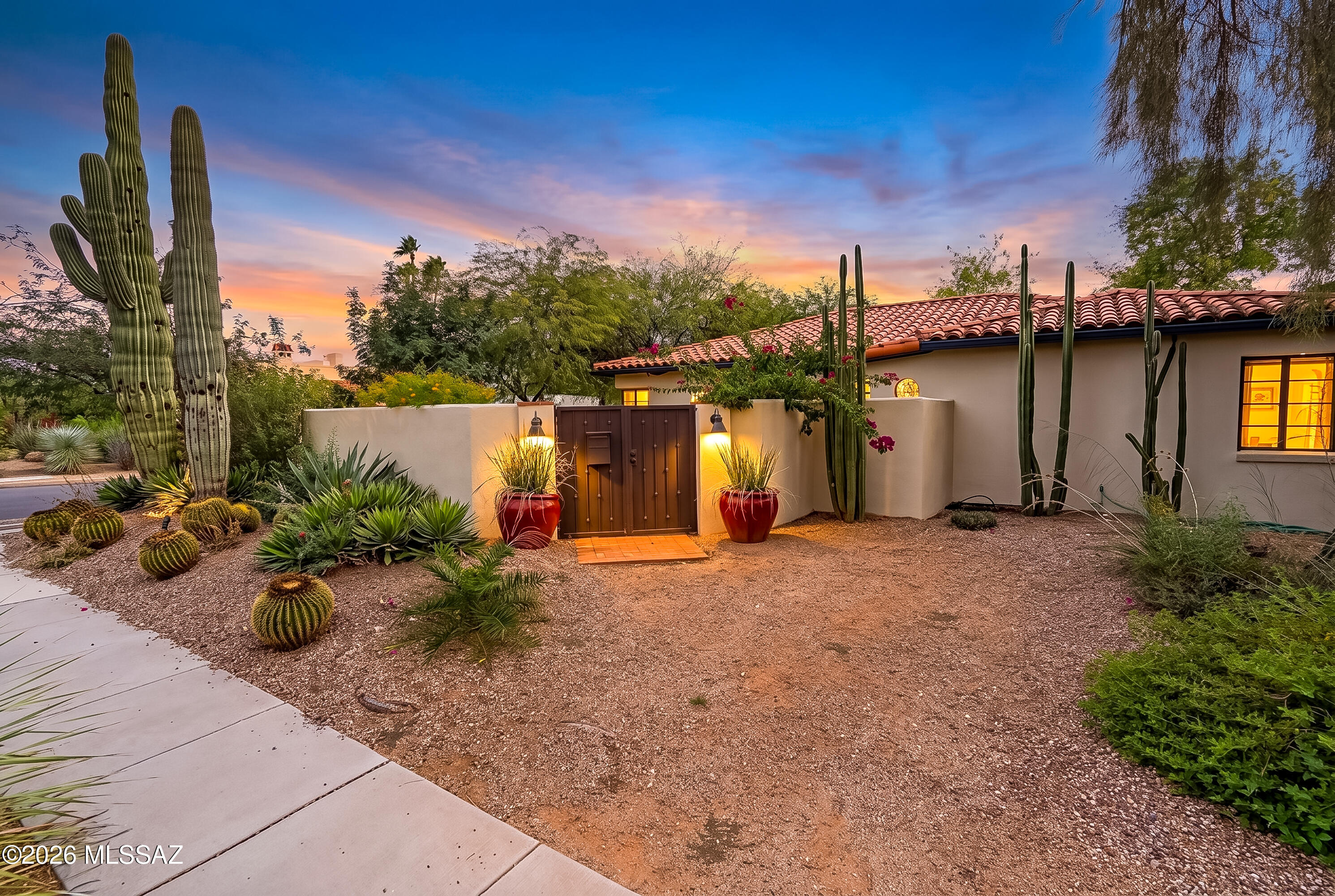 2550 E 8th Street Tucson Arizona United States, for Sale, residential, Aaron Lieberman, TIERRA ANTIGUA REALTY