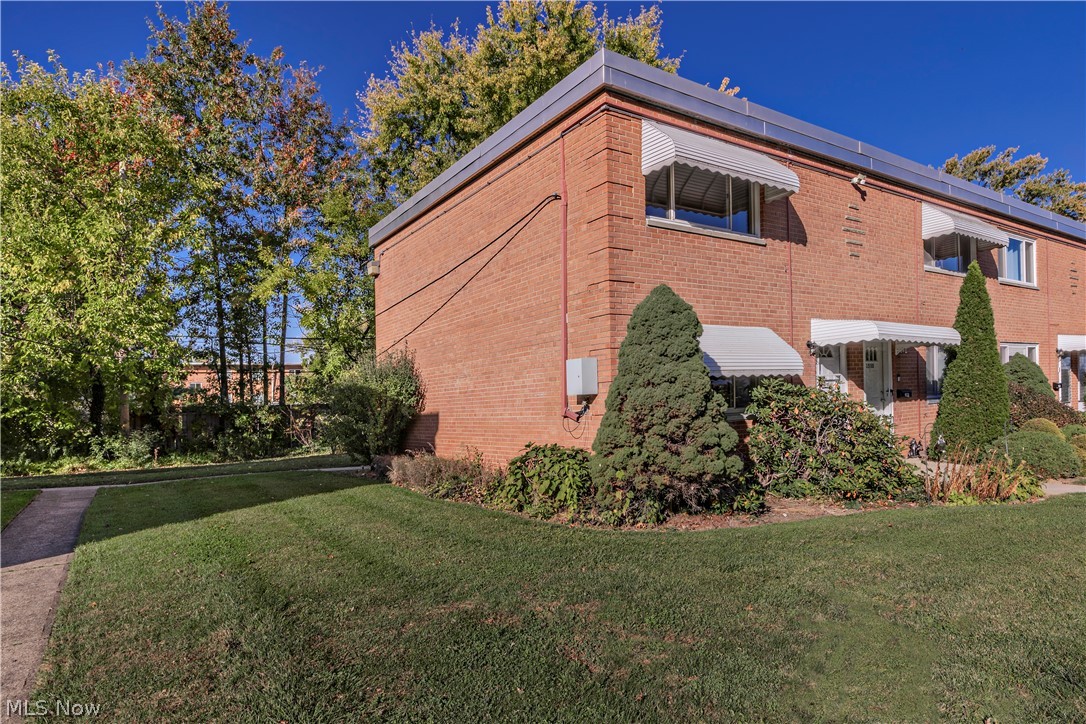 1532 Severn Lane Wickliffe Ohio United States, for Sale, residential,  , InCom Real Estate - New Demo Office