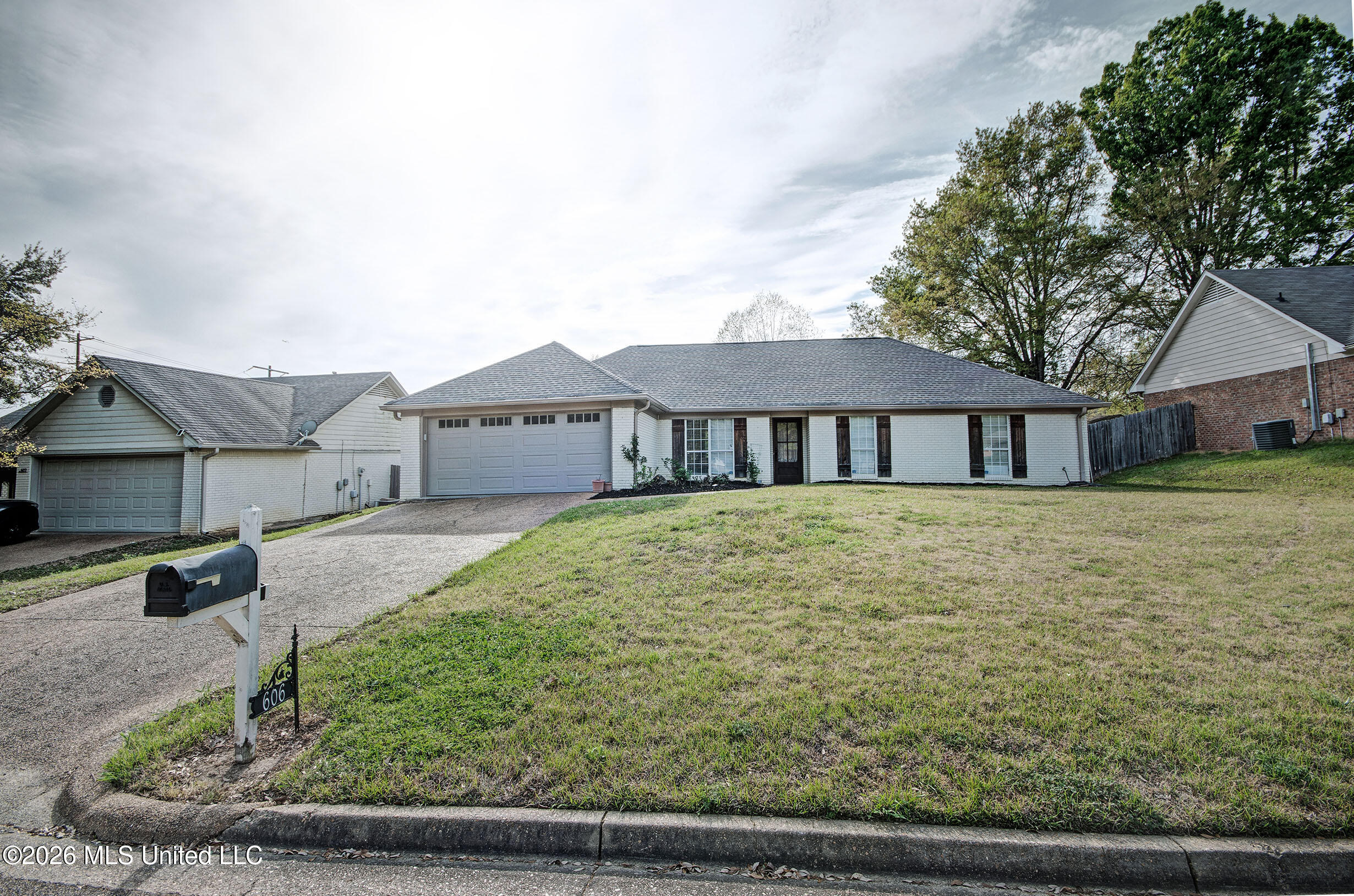 606 Honeysuckle Drive Madison Mississippi United States, for Sale, residential, Jessica McLaurin, Rezults Realty, LLC