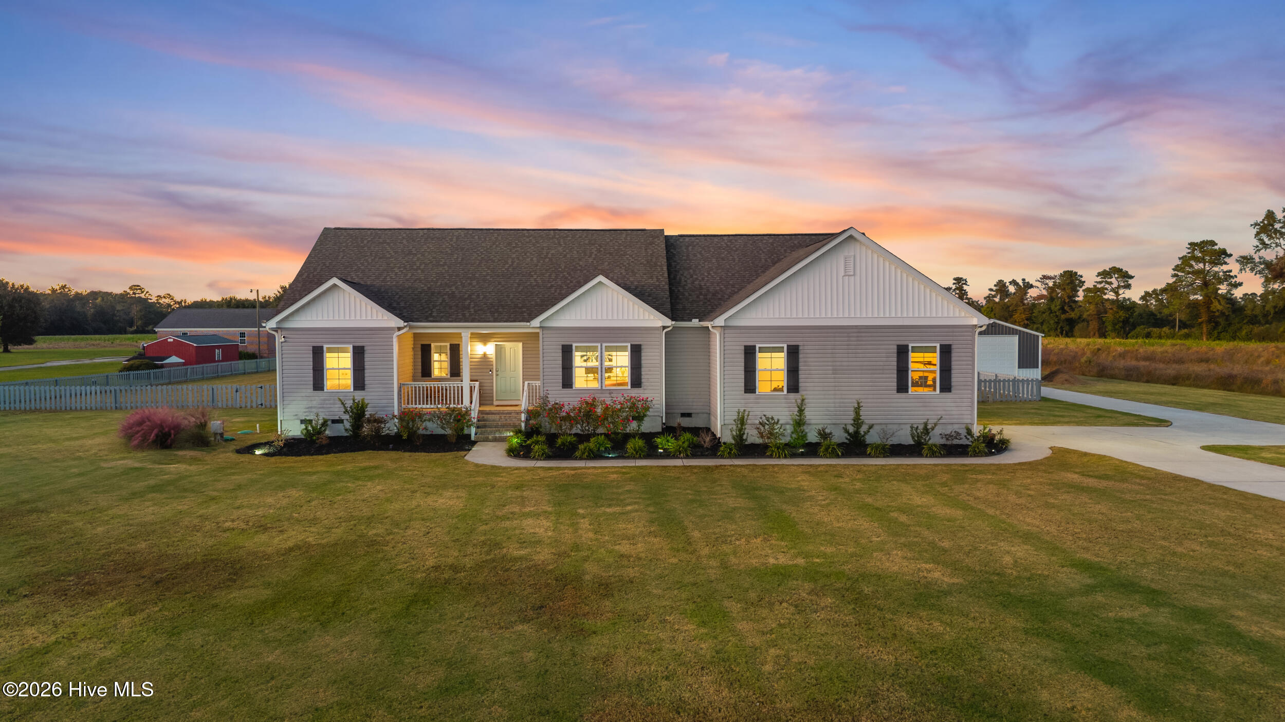 686 Piney Woods Road Burgaw North Carolina United States, for Sale, residential,  , InCom Real Estate - New Demo Office