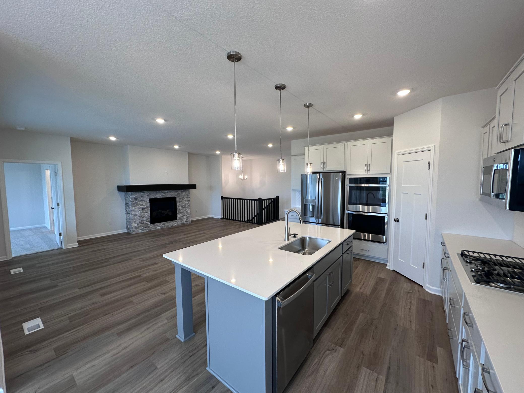 20125 Glanville Way Lakeville Minnesota United States, for Sale, residential, Demo Agent, InCom Real Estate - New Demo Office