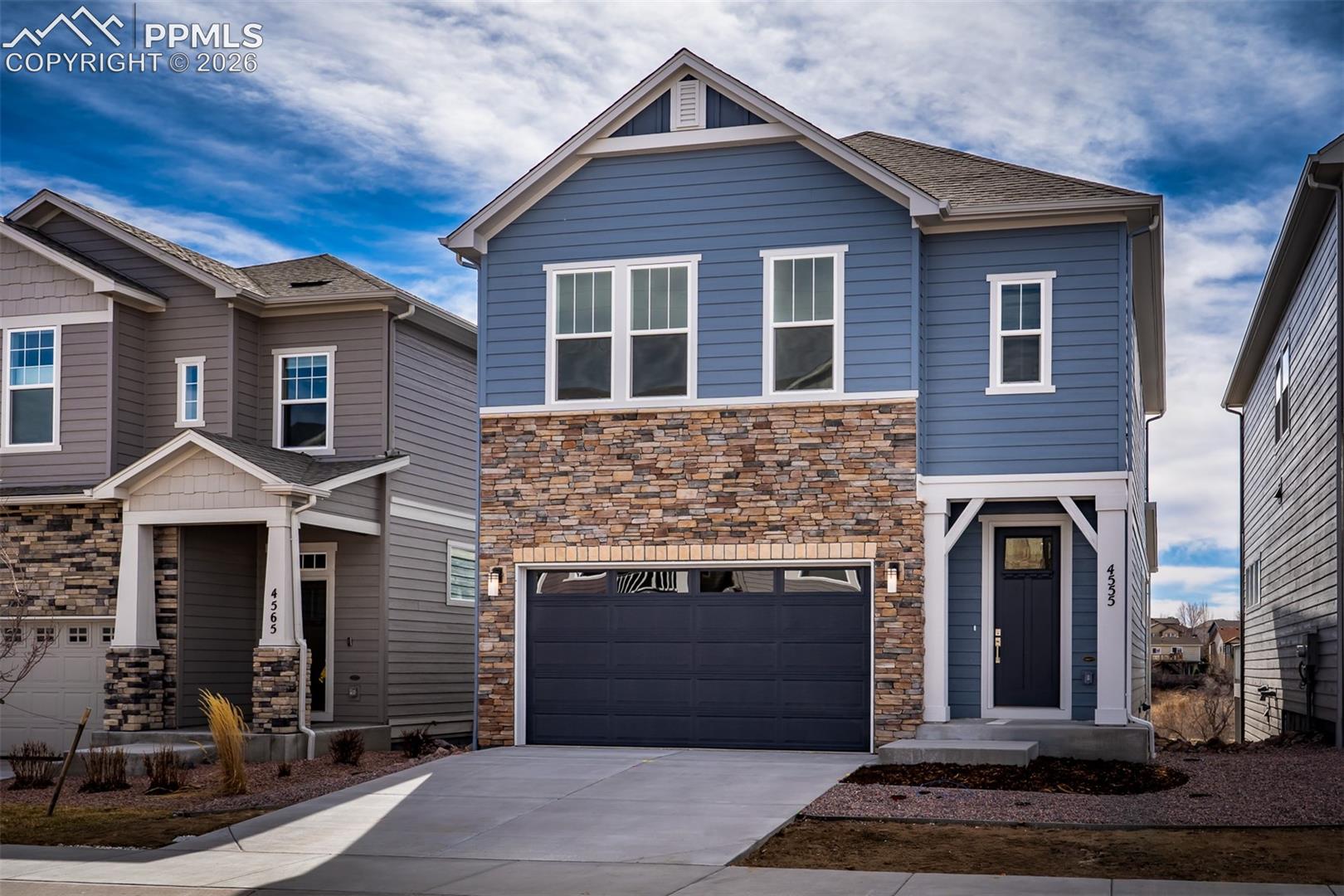 4555 Peak Crest View Colorado Springs Colorado United States, for Sale, residential, Christy Dunfee, Realty One Group Apex